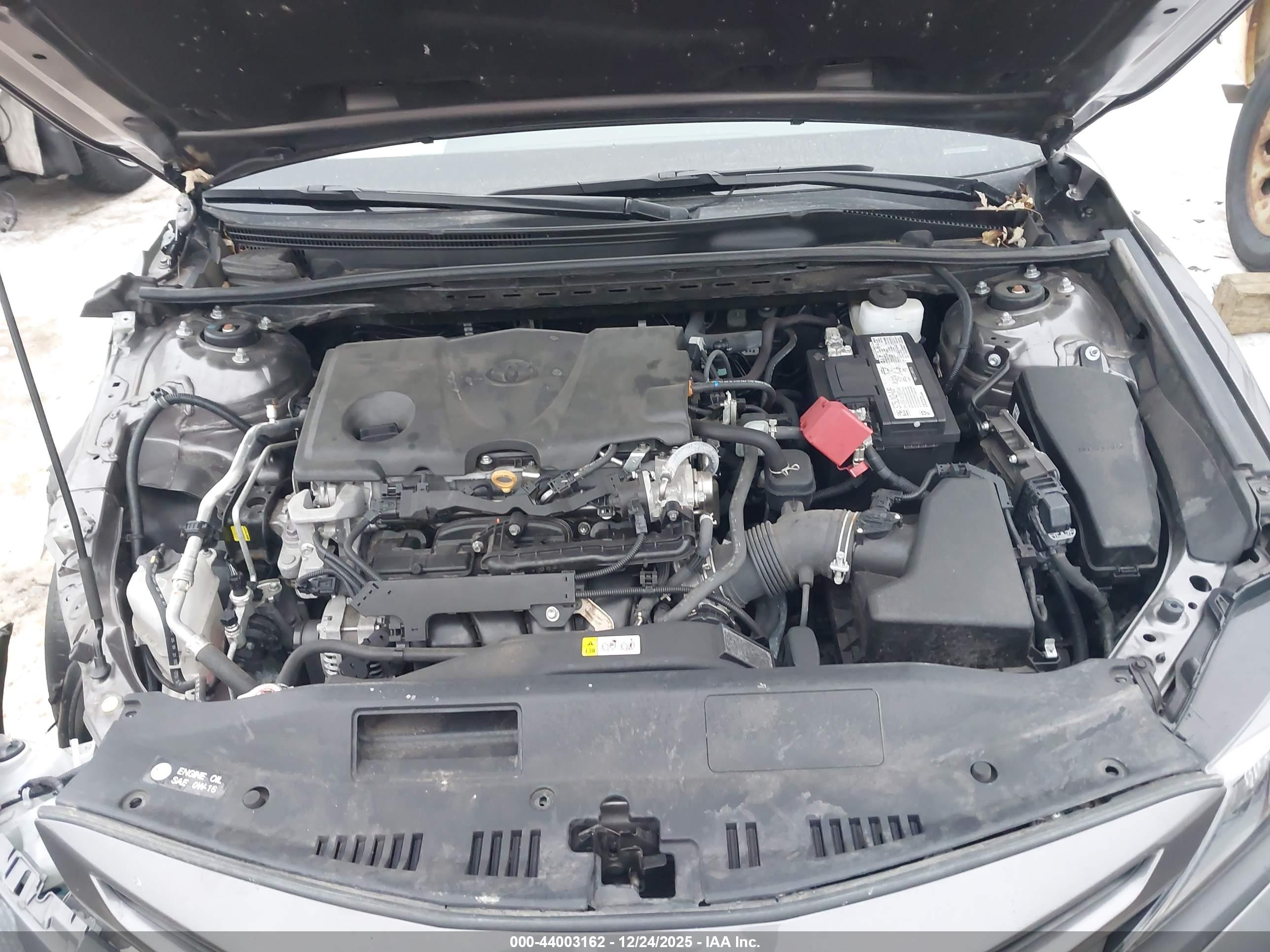 TOYOTA CAMRY image 10