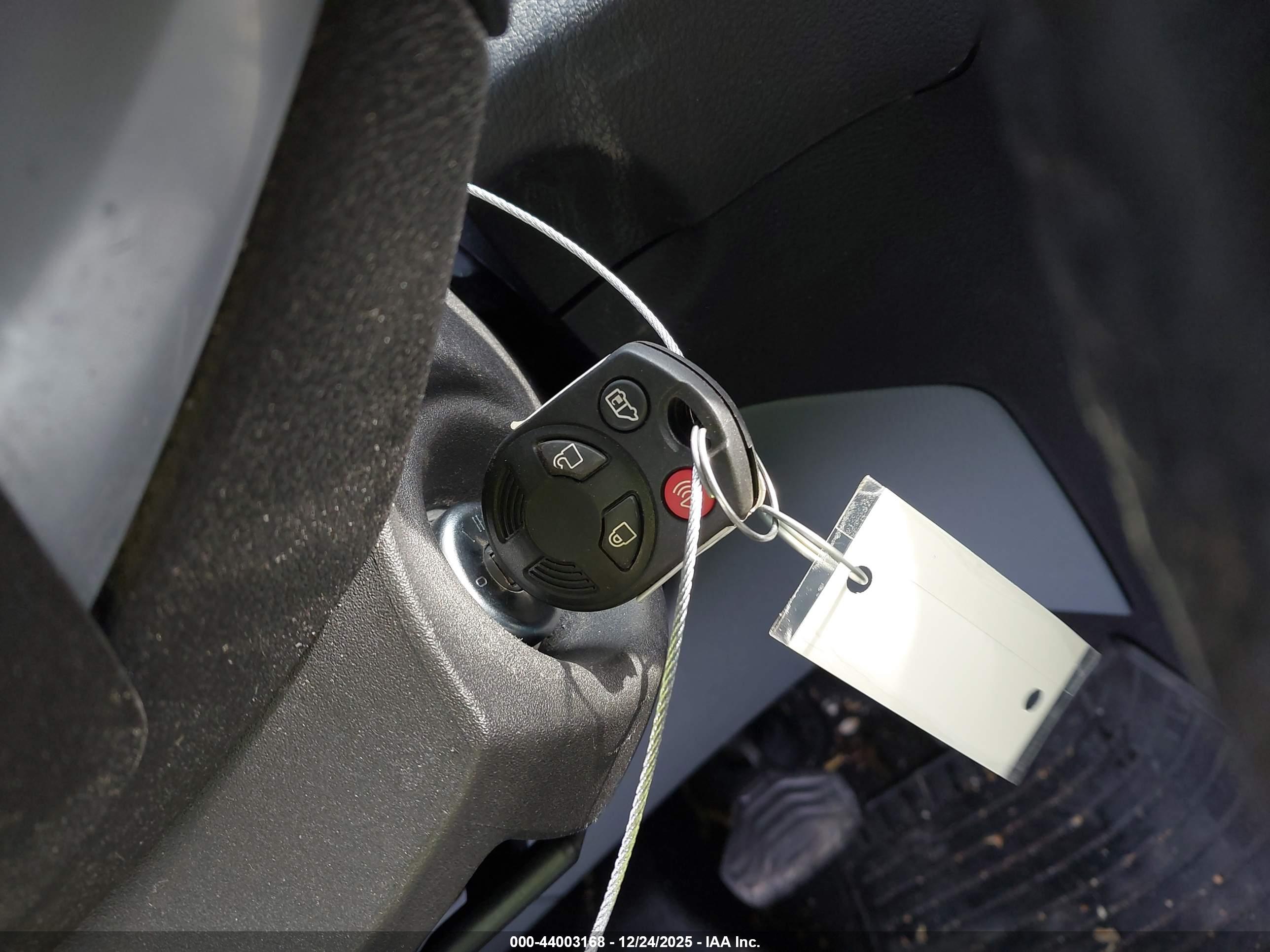 FORD TRANSIT-150 image 11