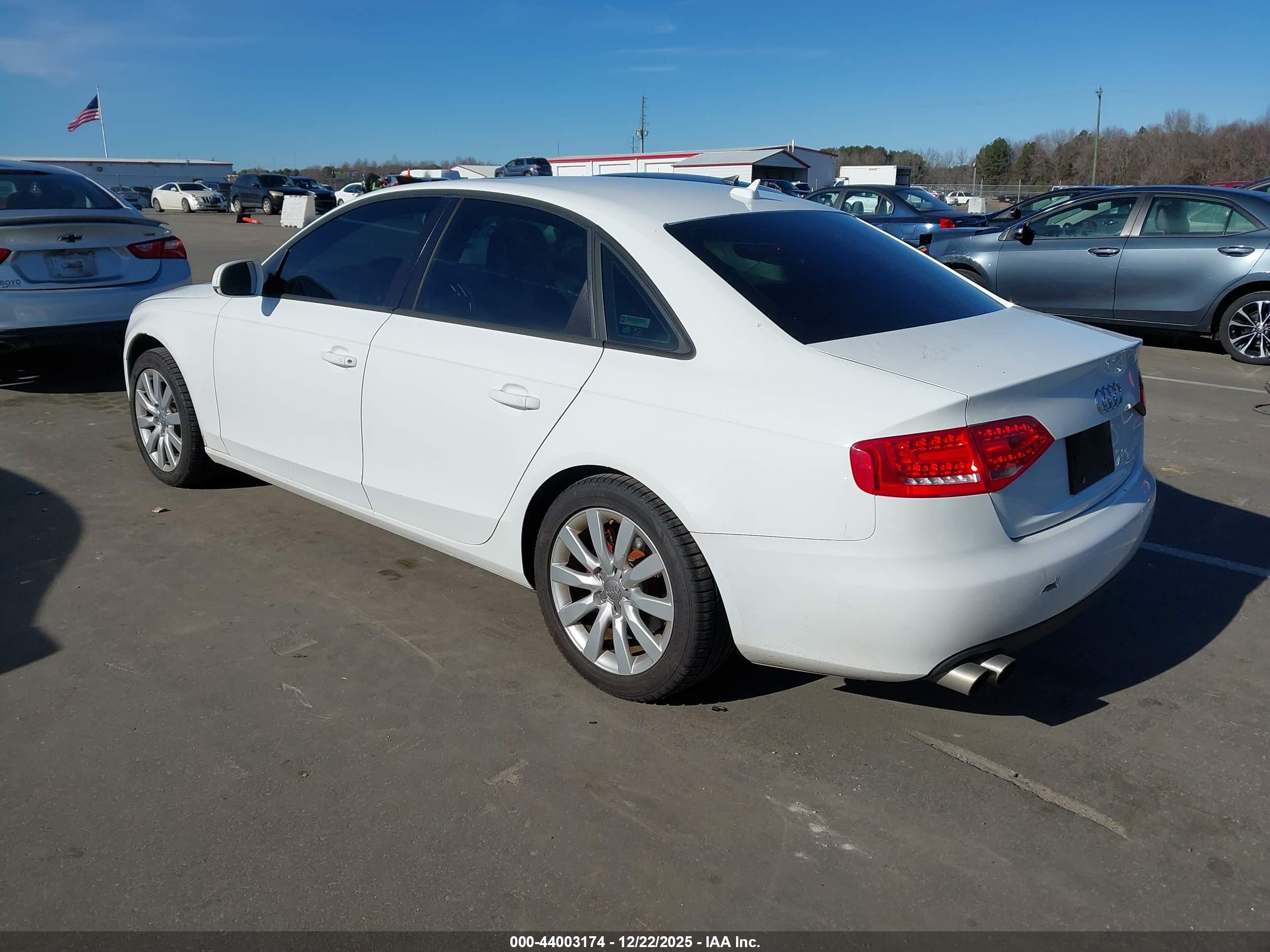 AUDI A4 image 3