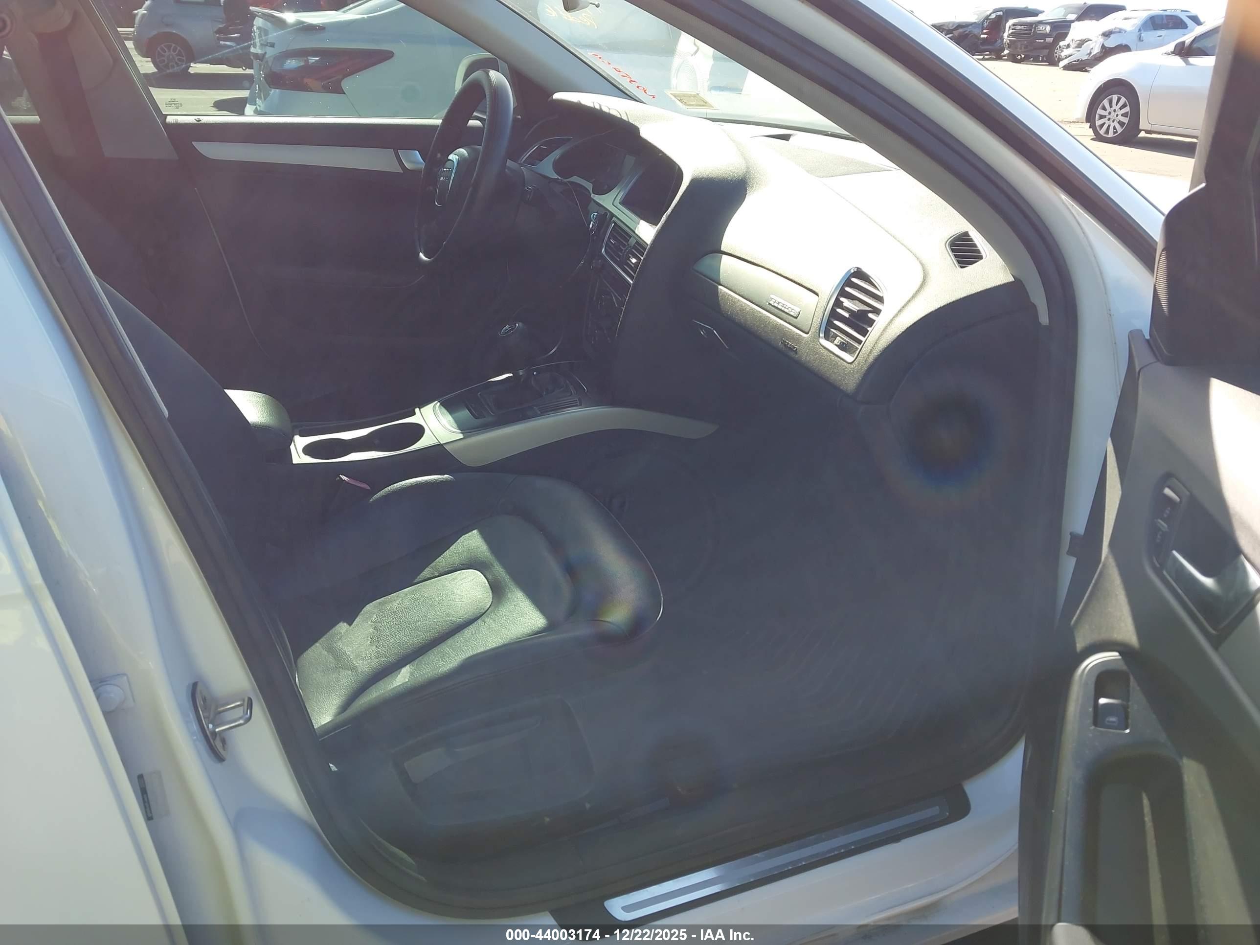 AUDI A4 image 5