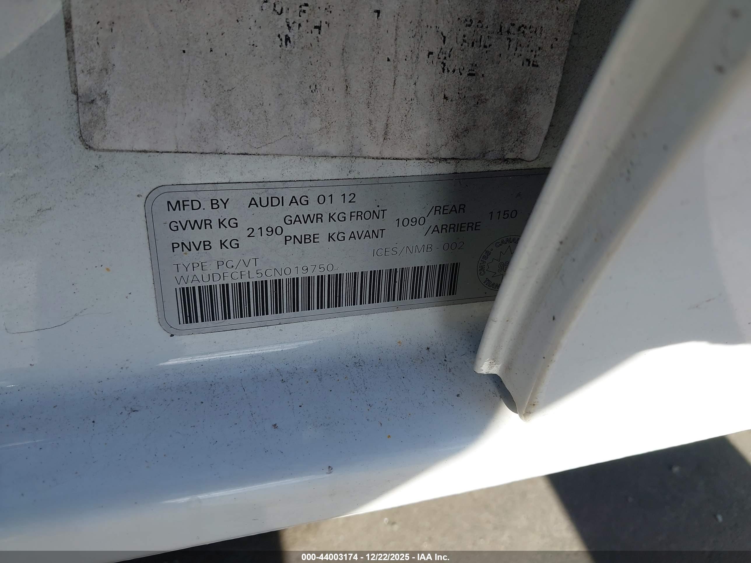 AUDI A4 image 9