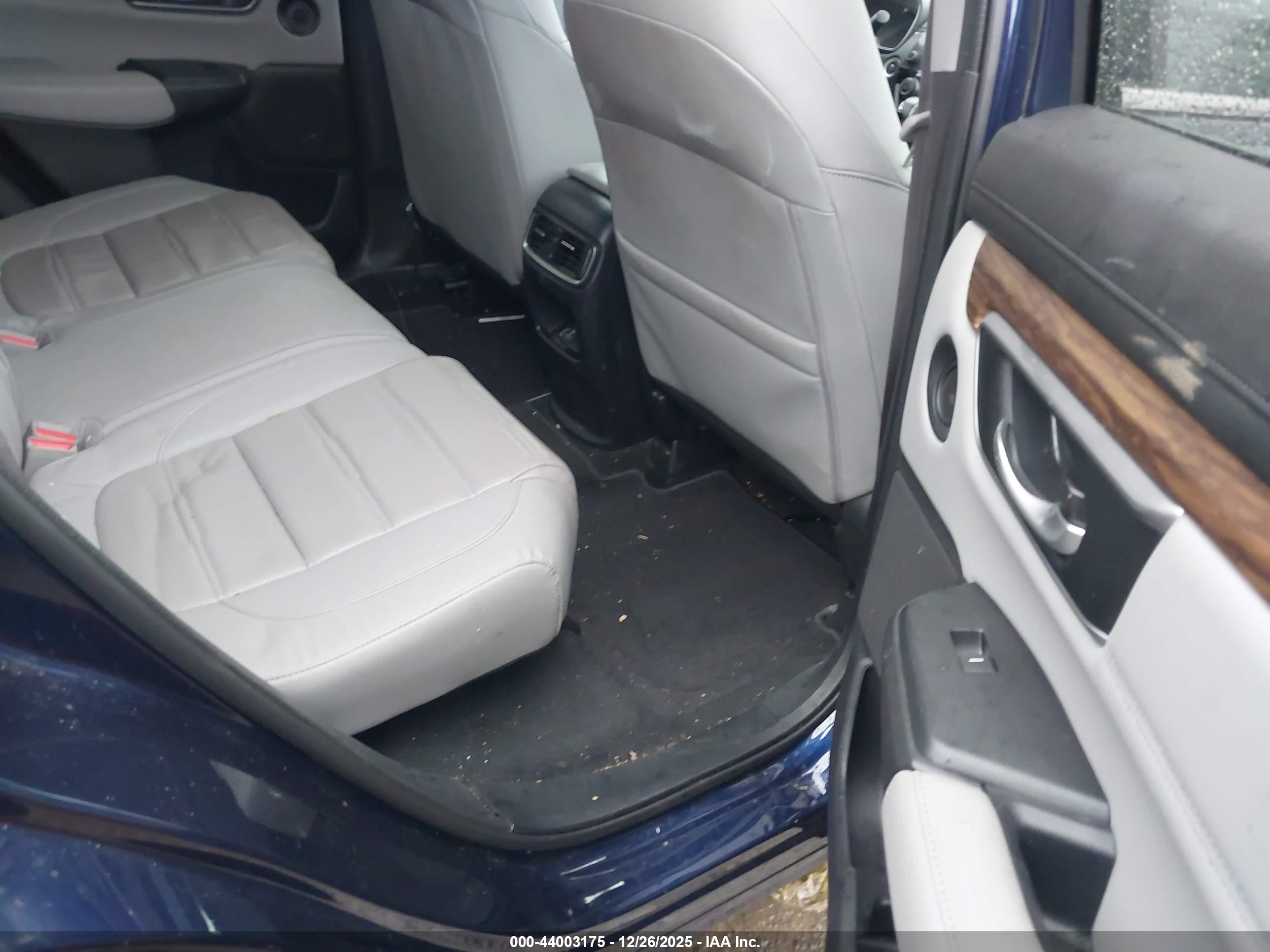 HONDA CR-V image 8