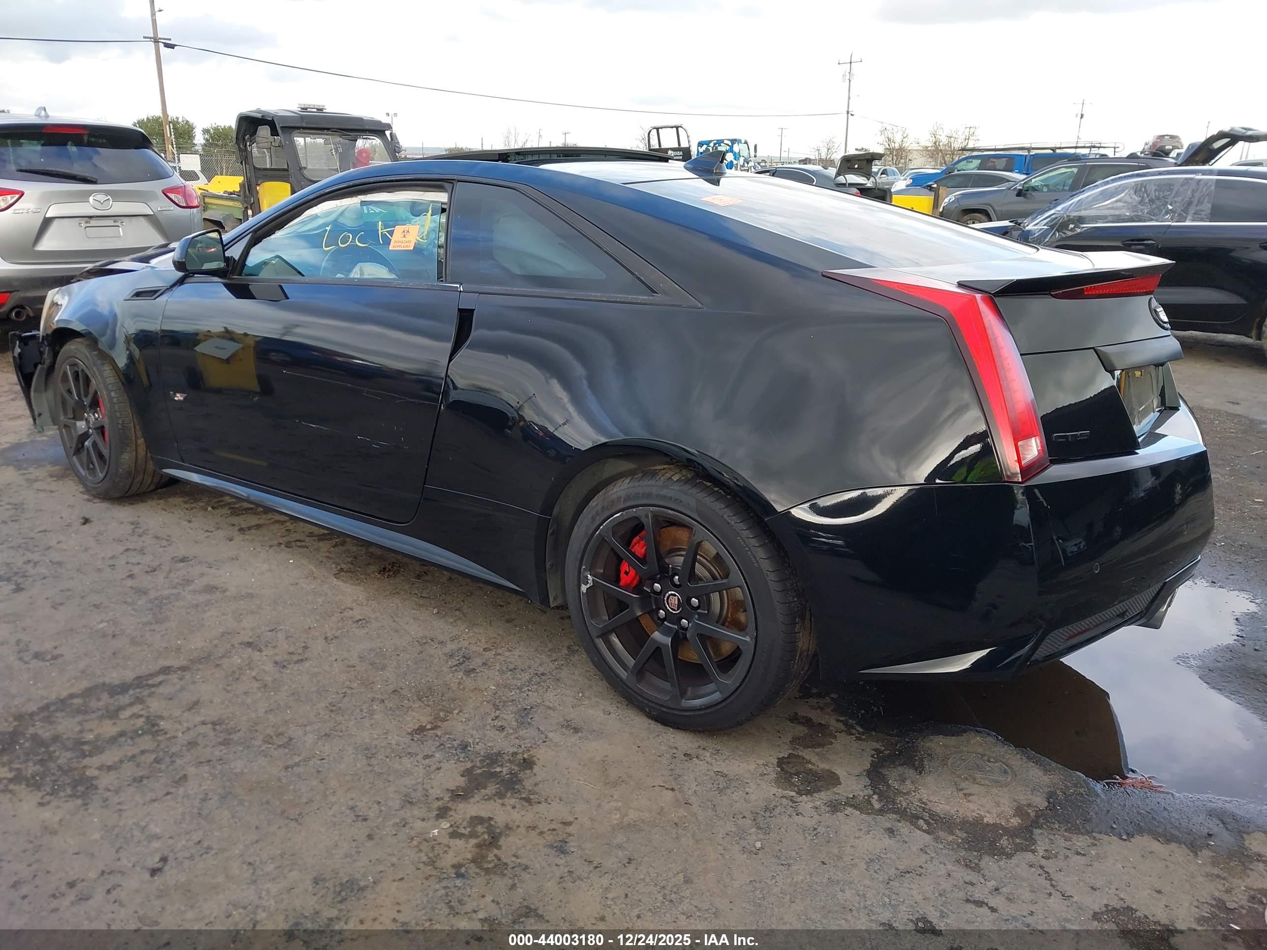CADILLAC CTS-V image 3