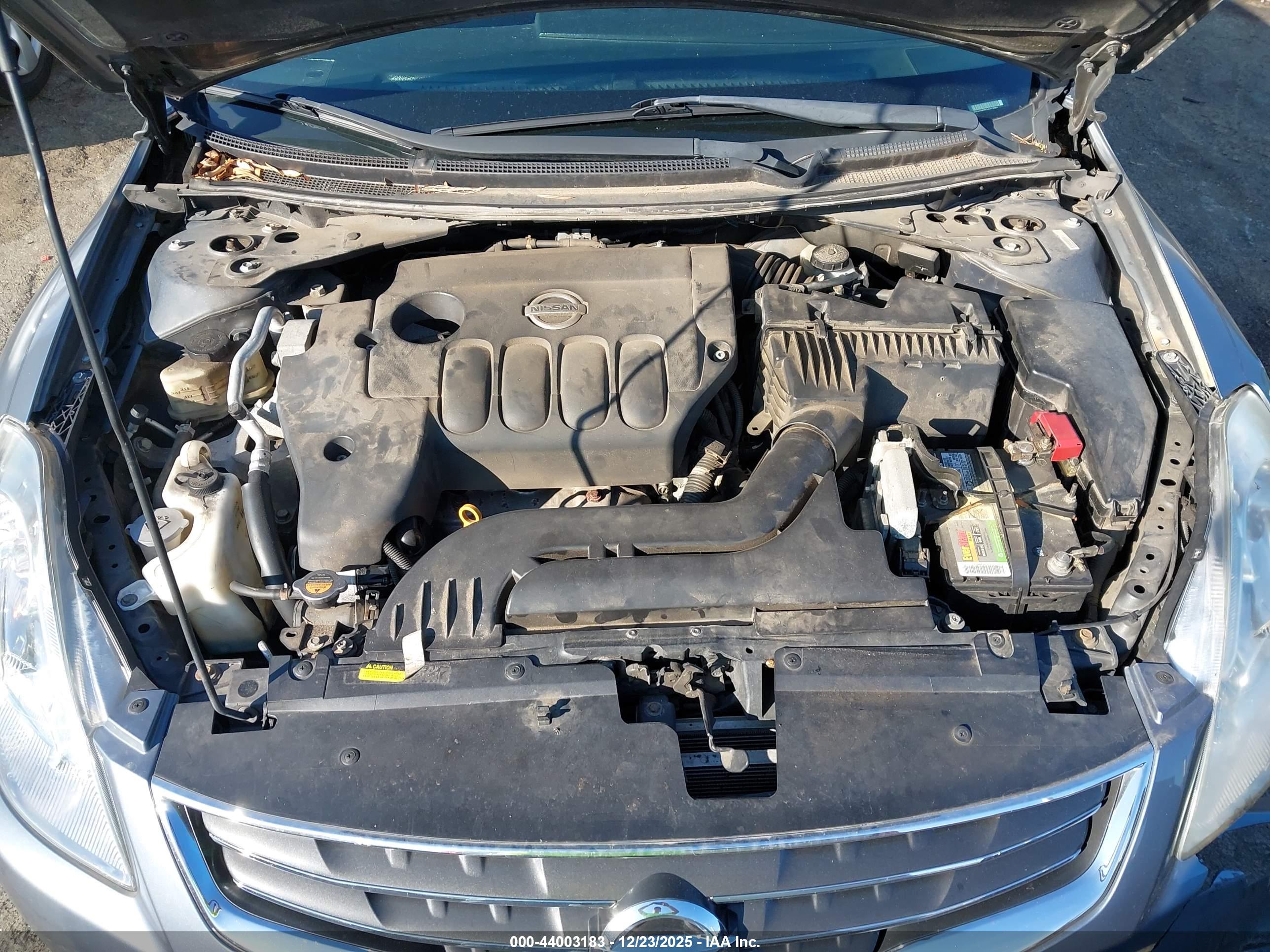 NISSAN ALTIMA image 10