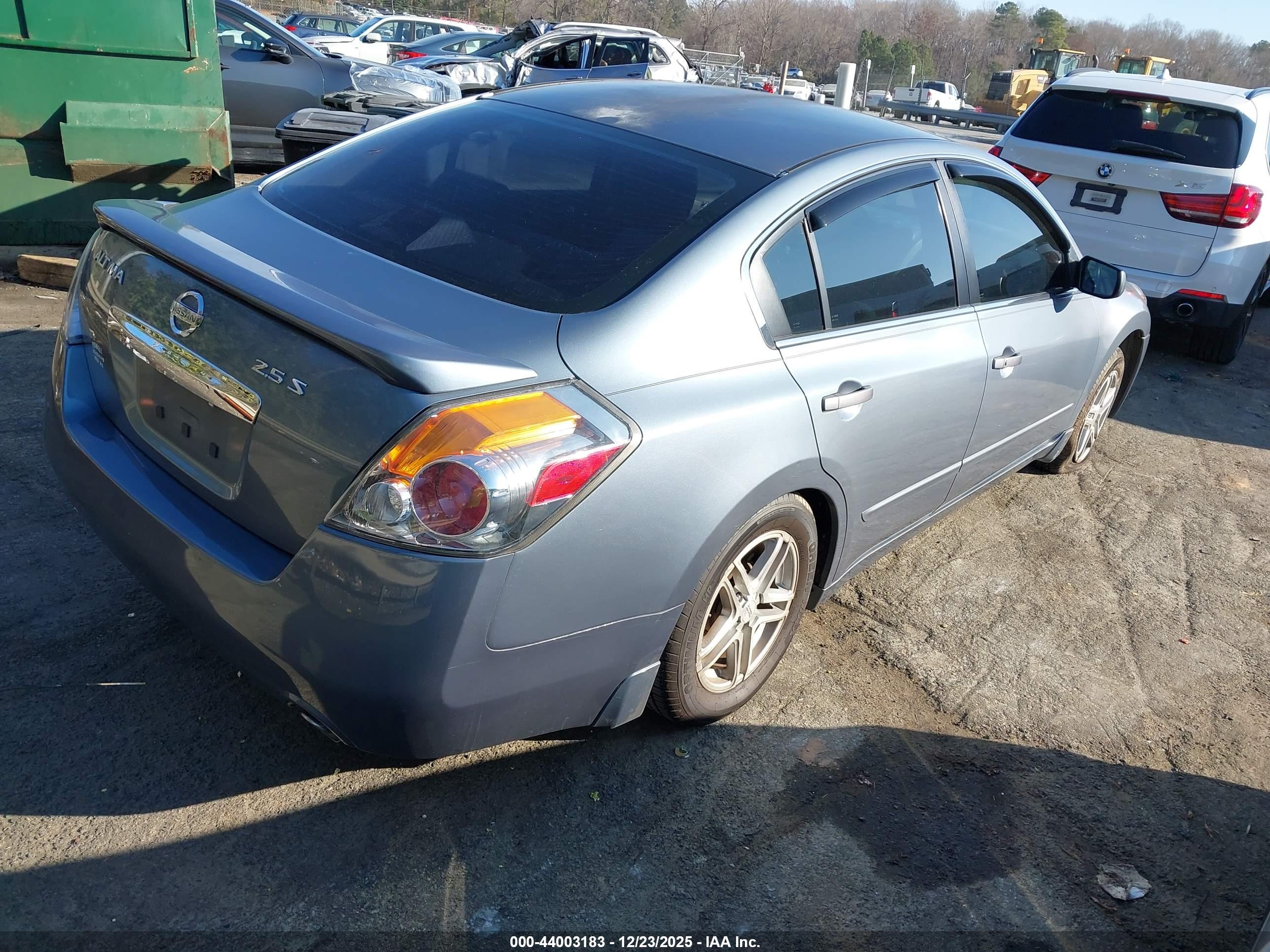 NISSAN ALTIMA image 4