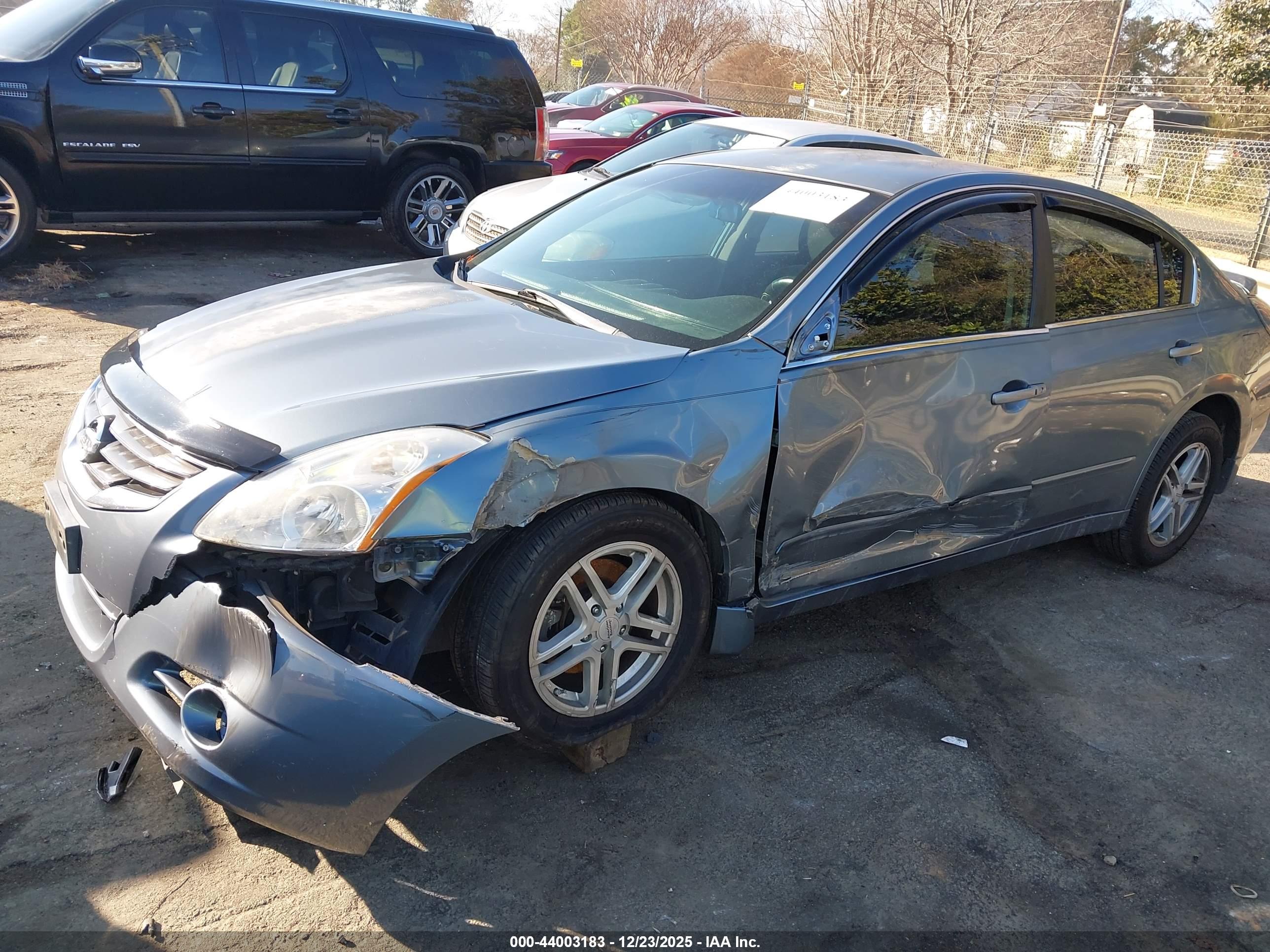 NISSAN ALTIMA image 6