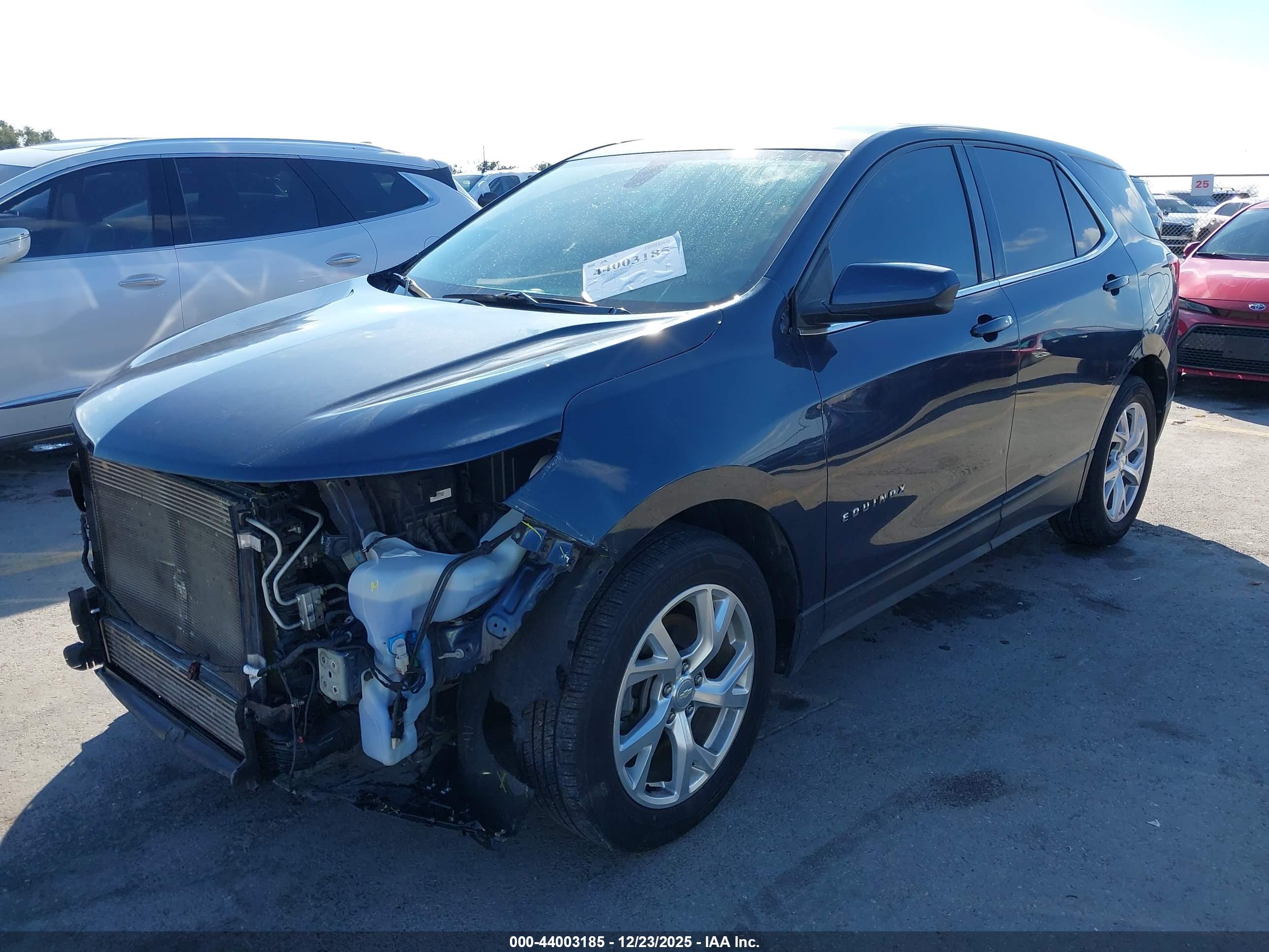 CHEVROLET EQUINOX image 2