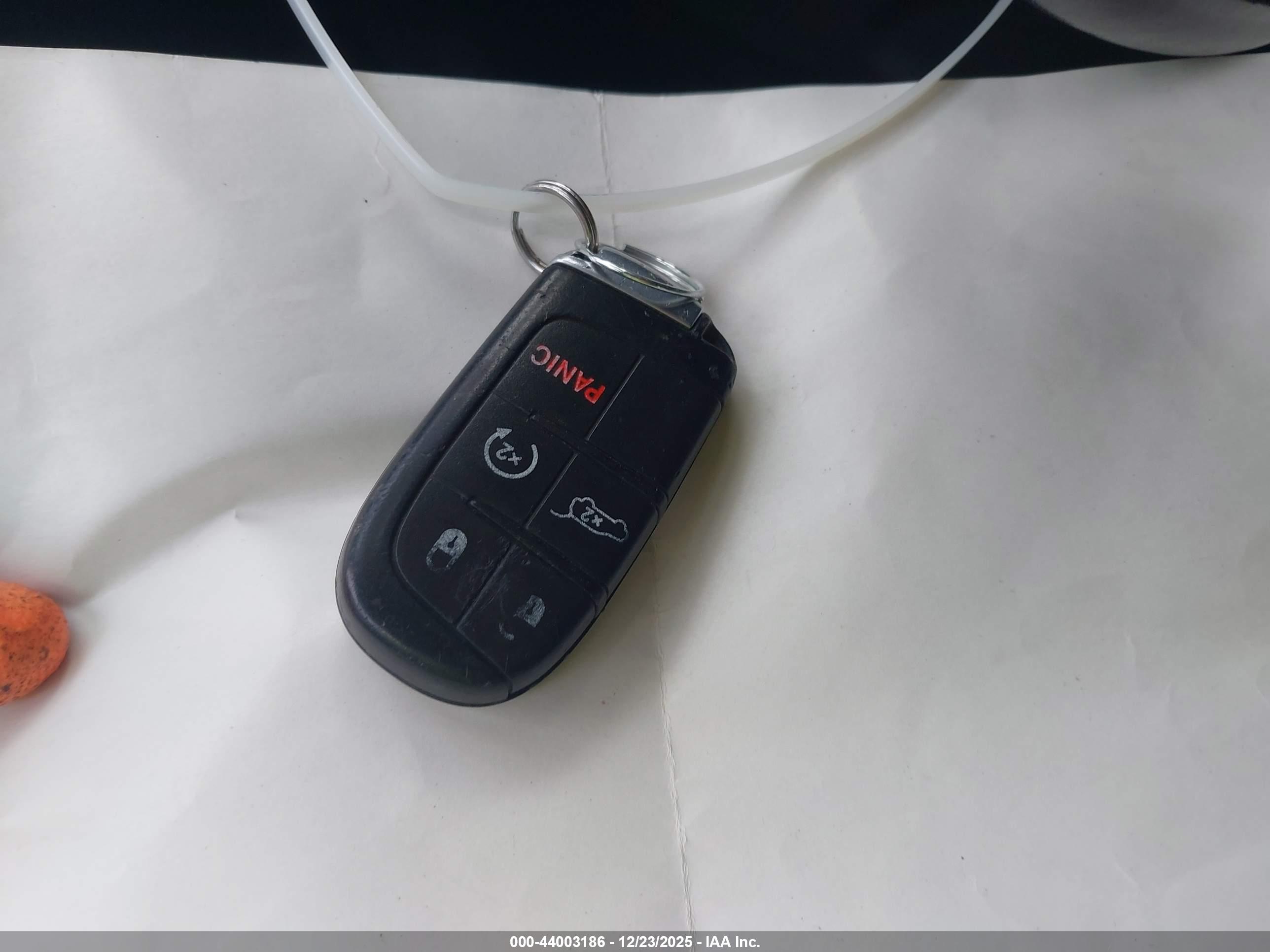JEEP GRAND image 11