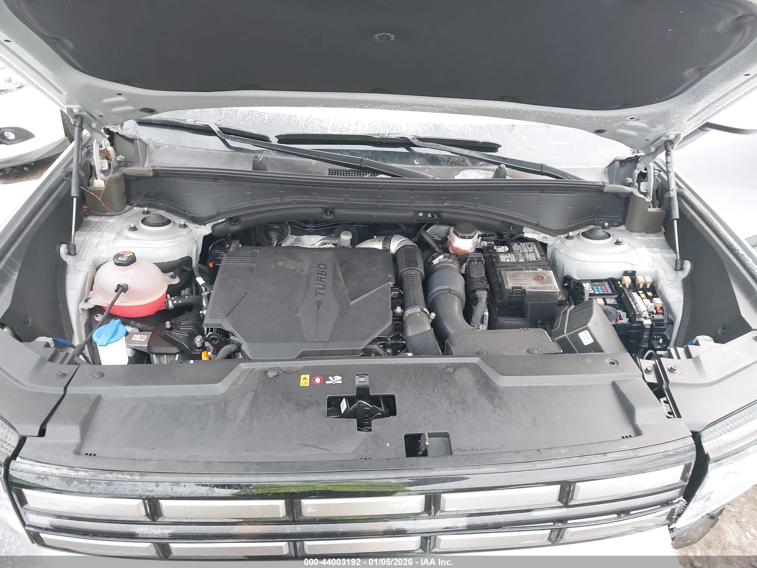 HYUNDAI SANTA image 10