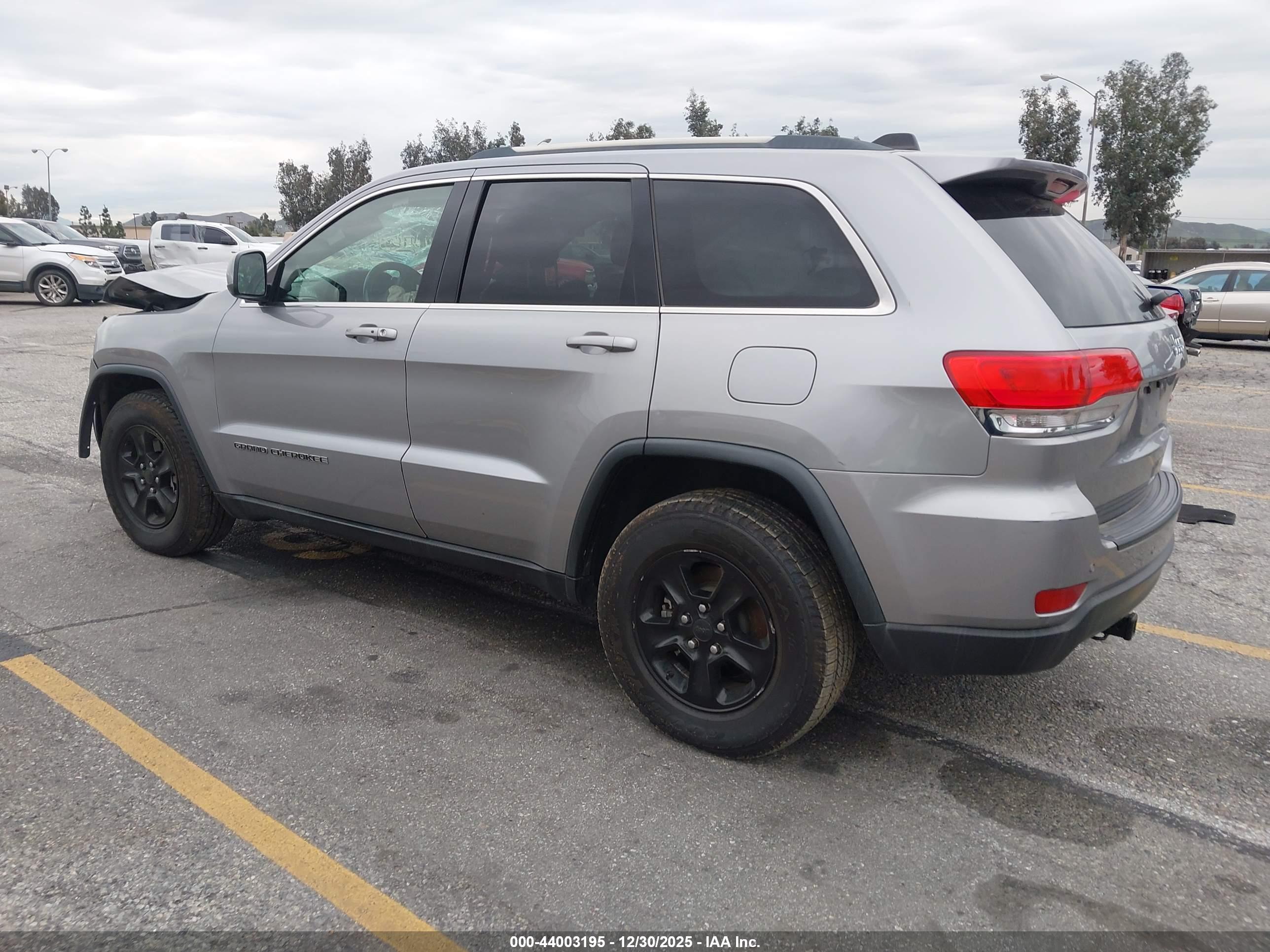 JEEP GRAND image 3