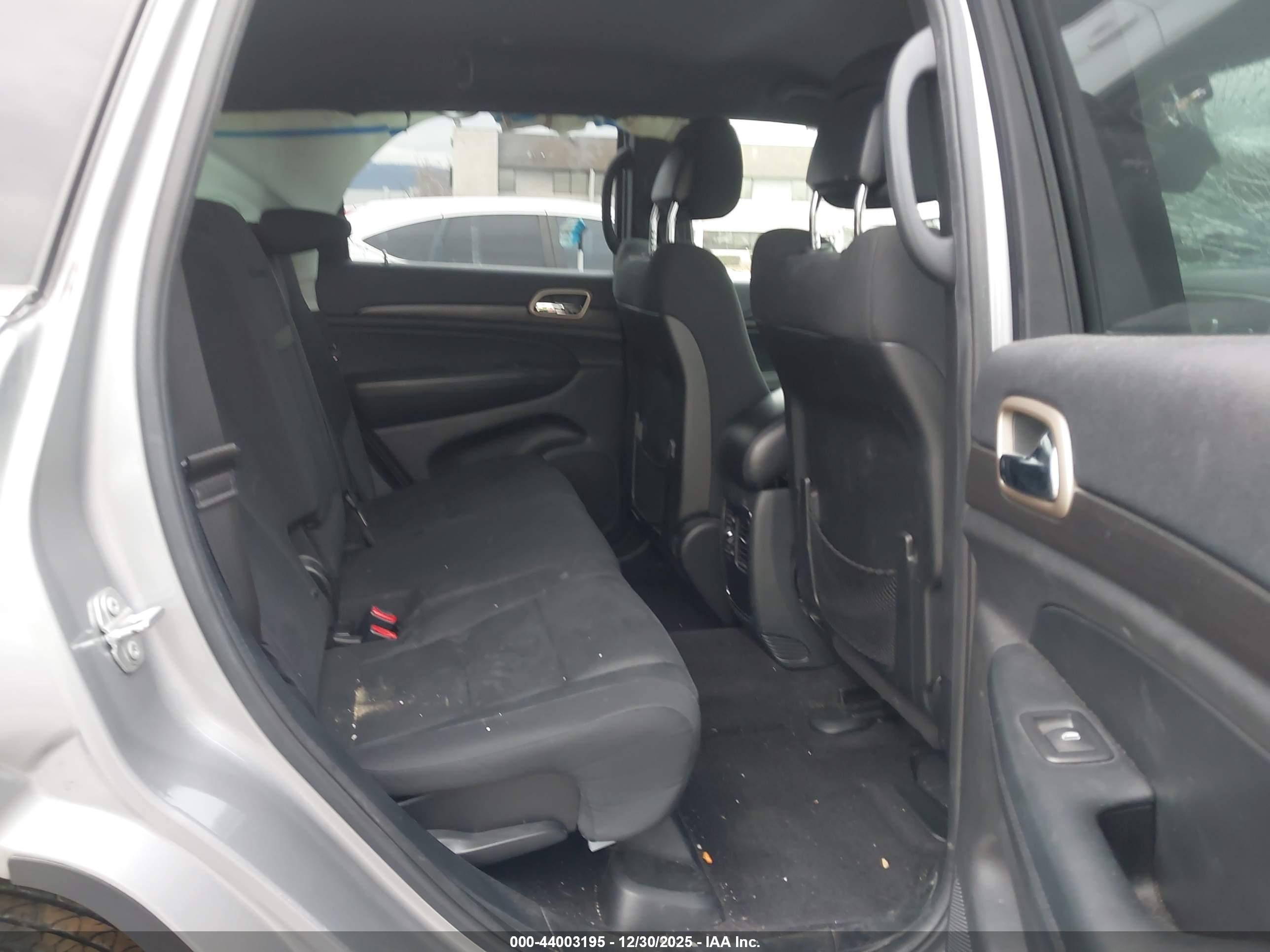 JEEP GRAND image 8