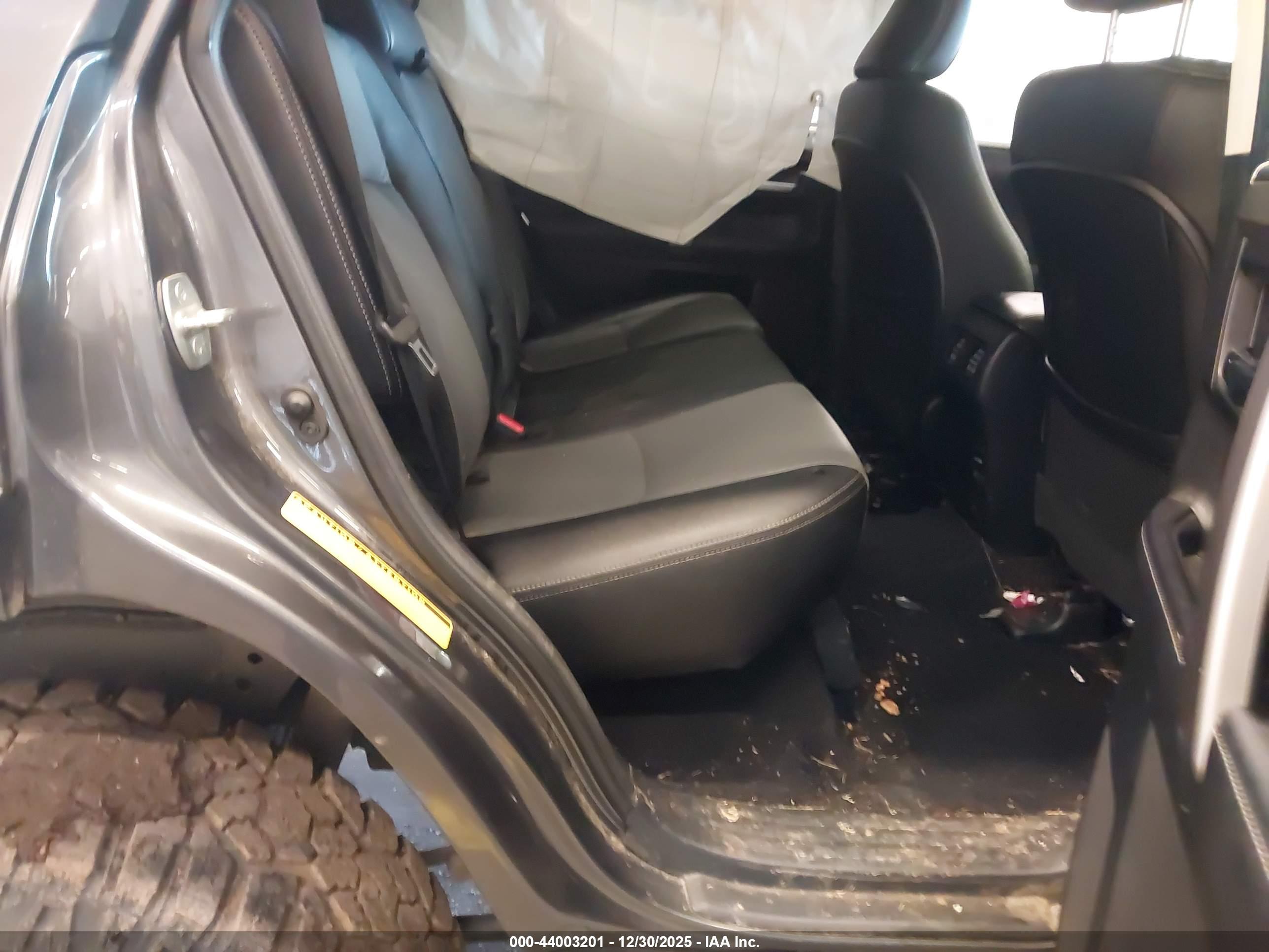 TOYOTA 4RUNNER image 8