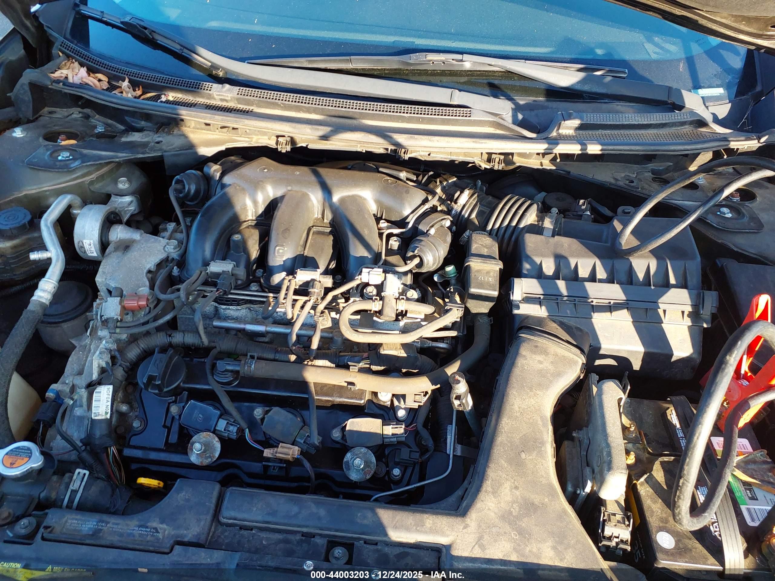 NISSAN MAXIMA image 10