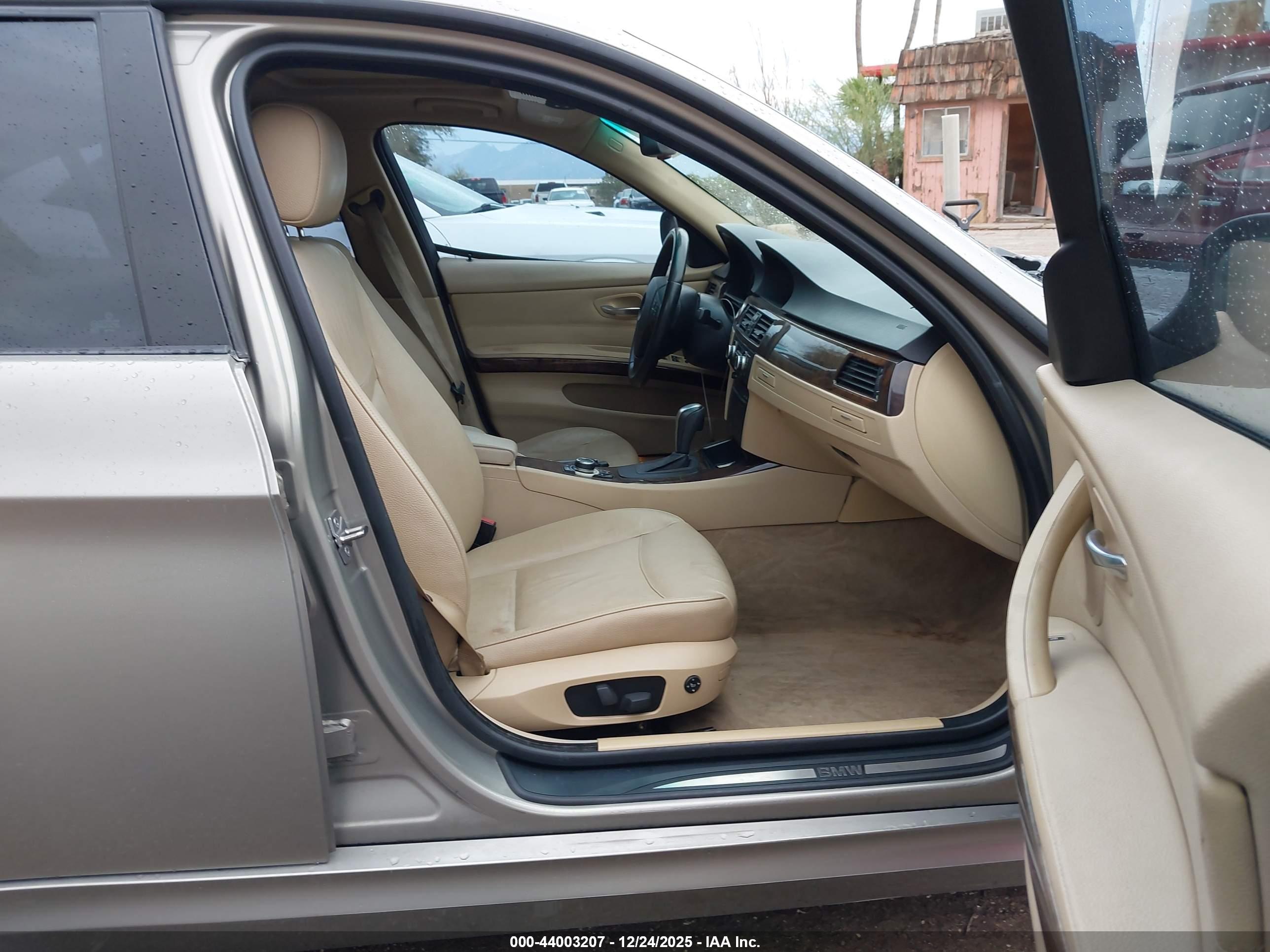 BMW 328I image 5