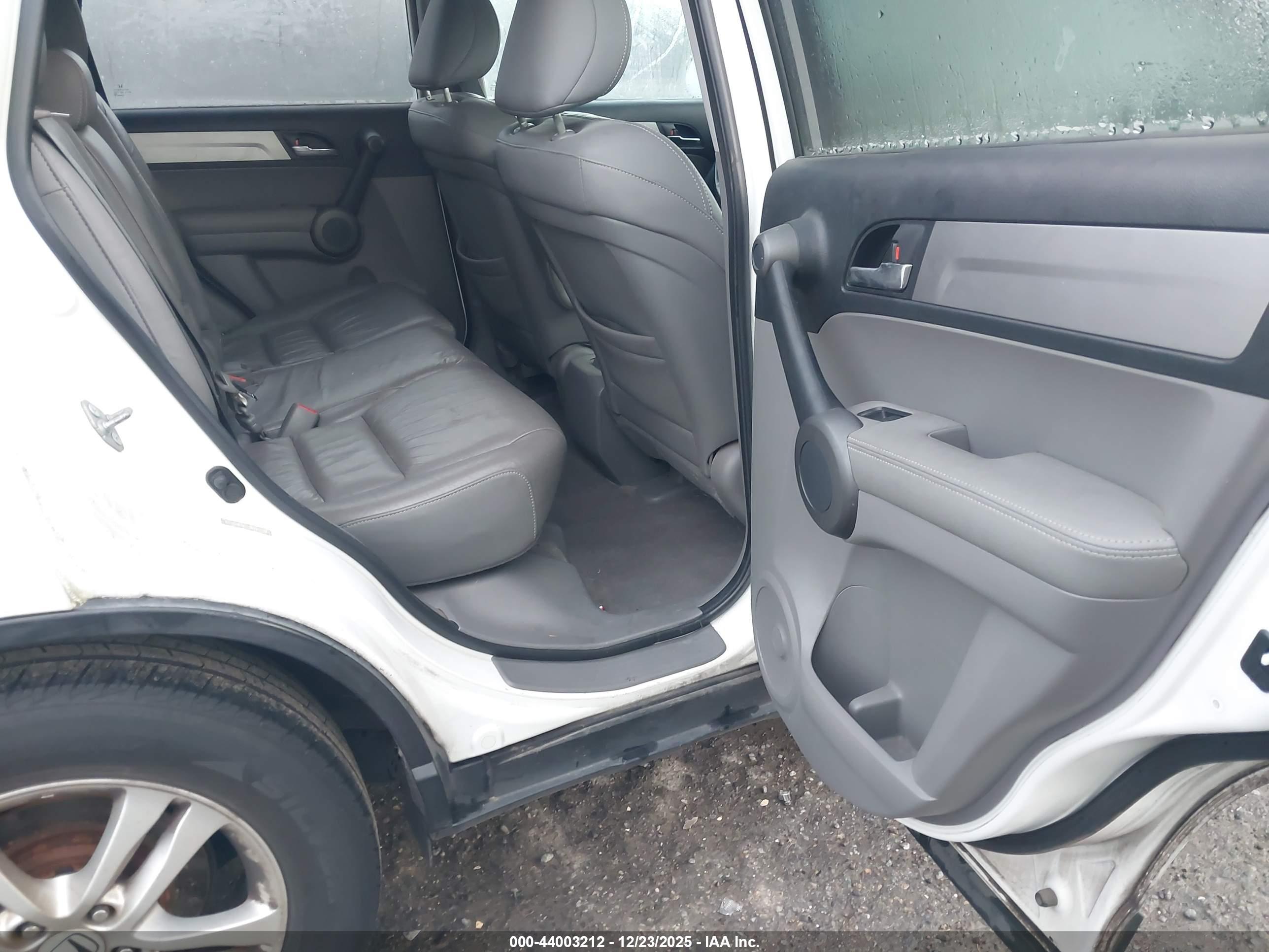 HONDA CR-V image 8