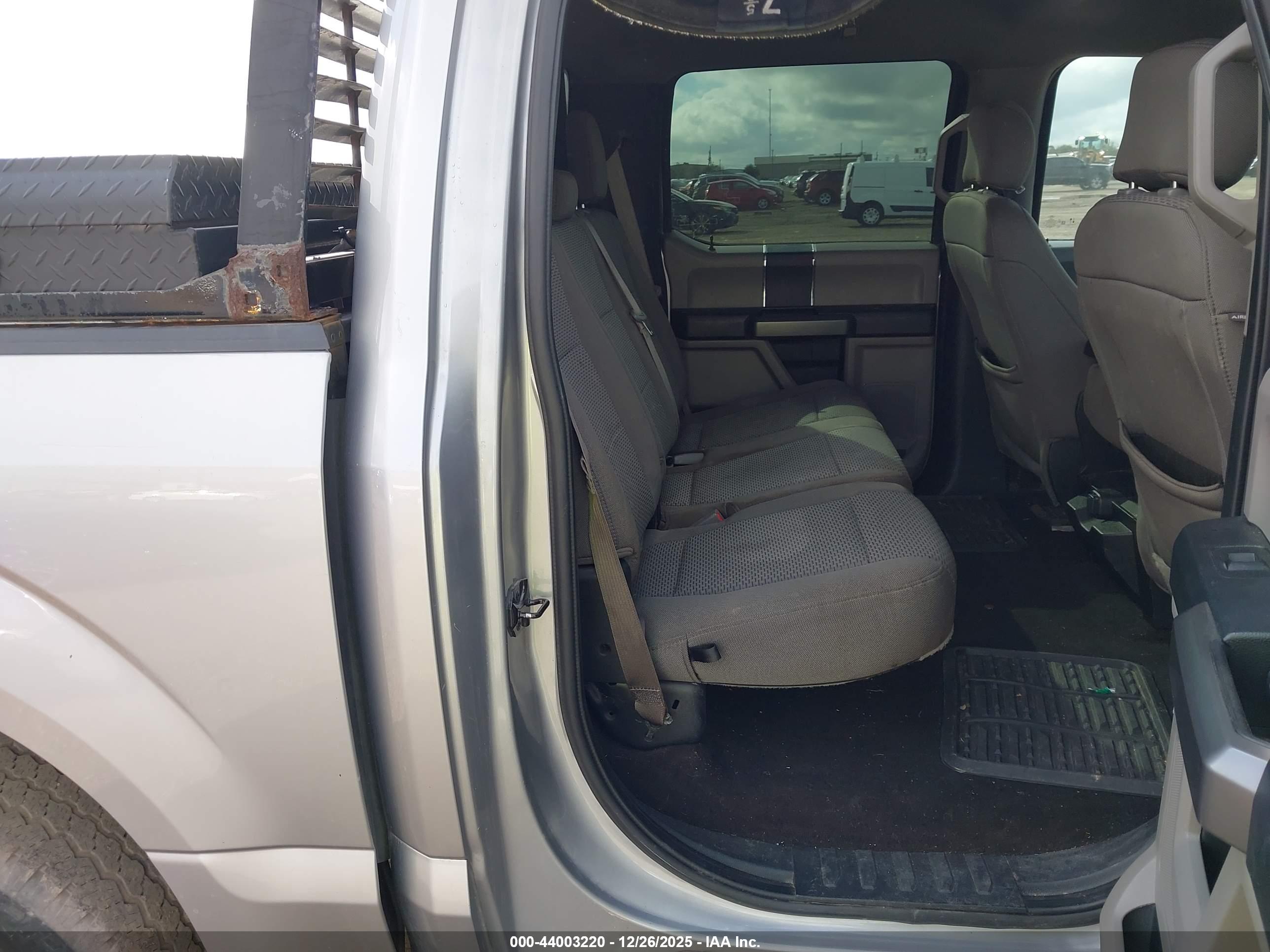 FORD F-150 image 8