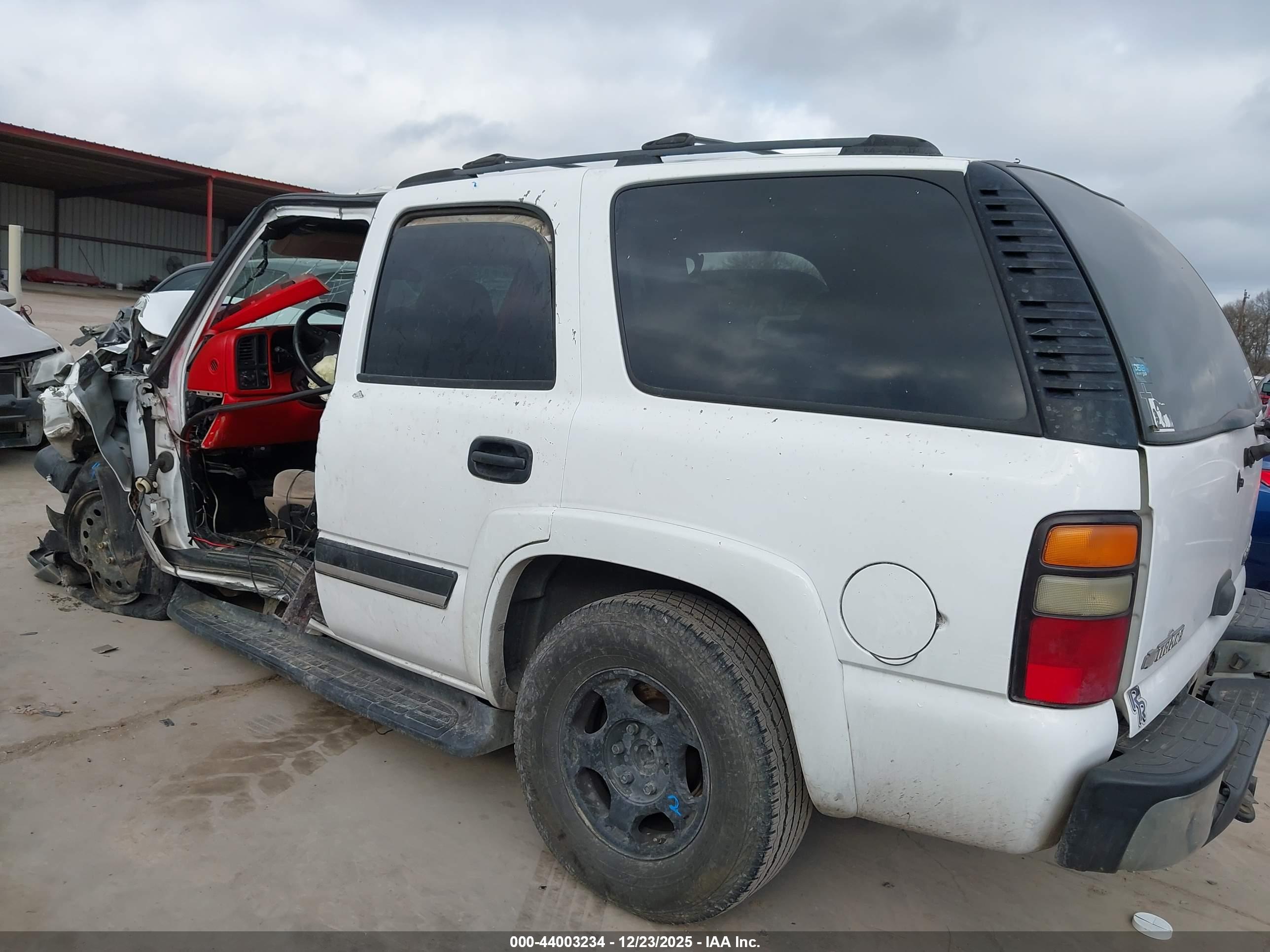 CHEVROLET TAHOE image 3
