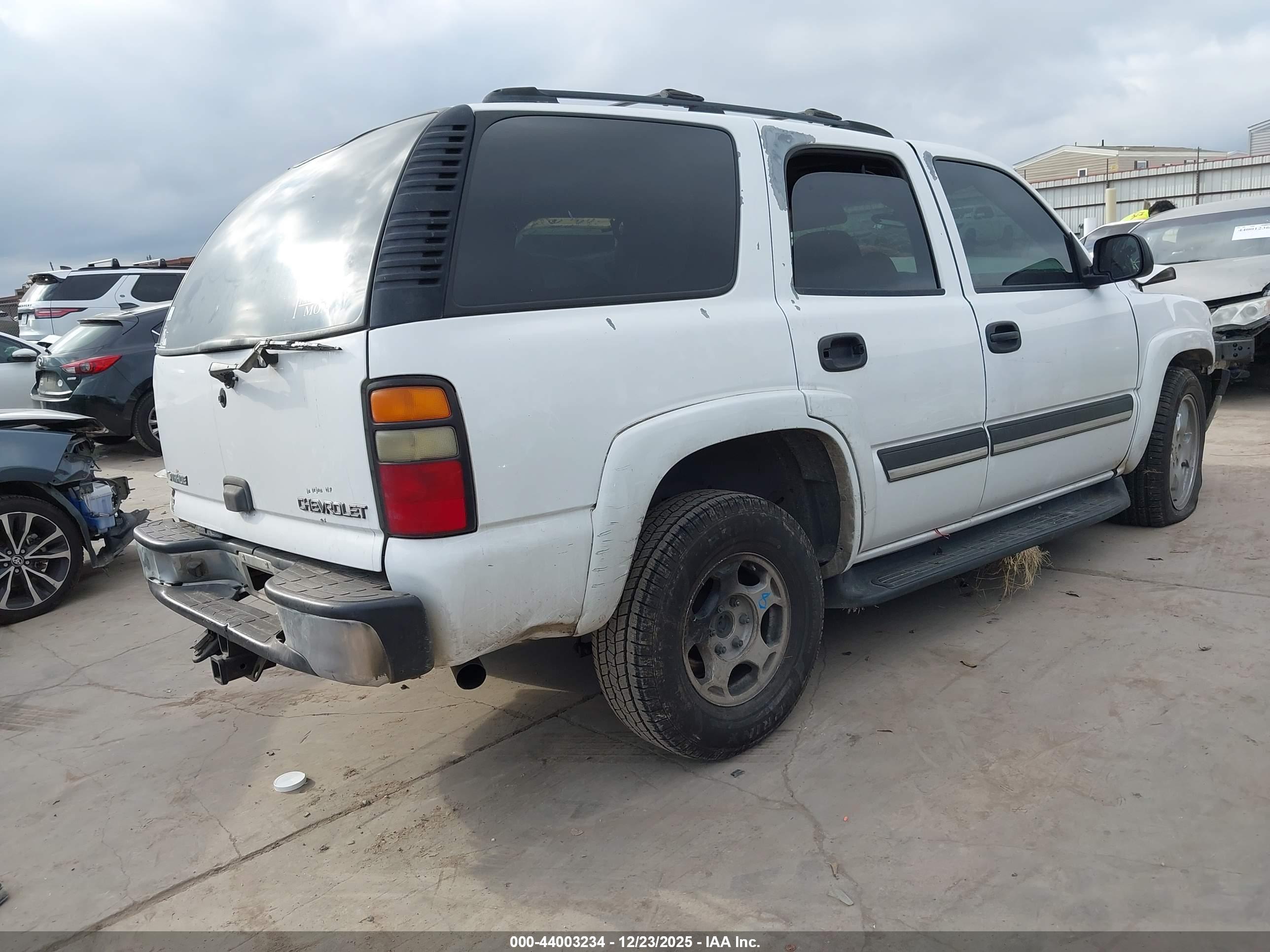 CHEVROLET TAHOE image 4