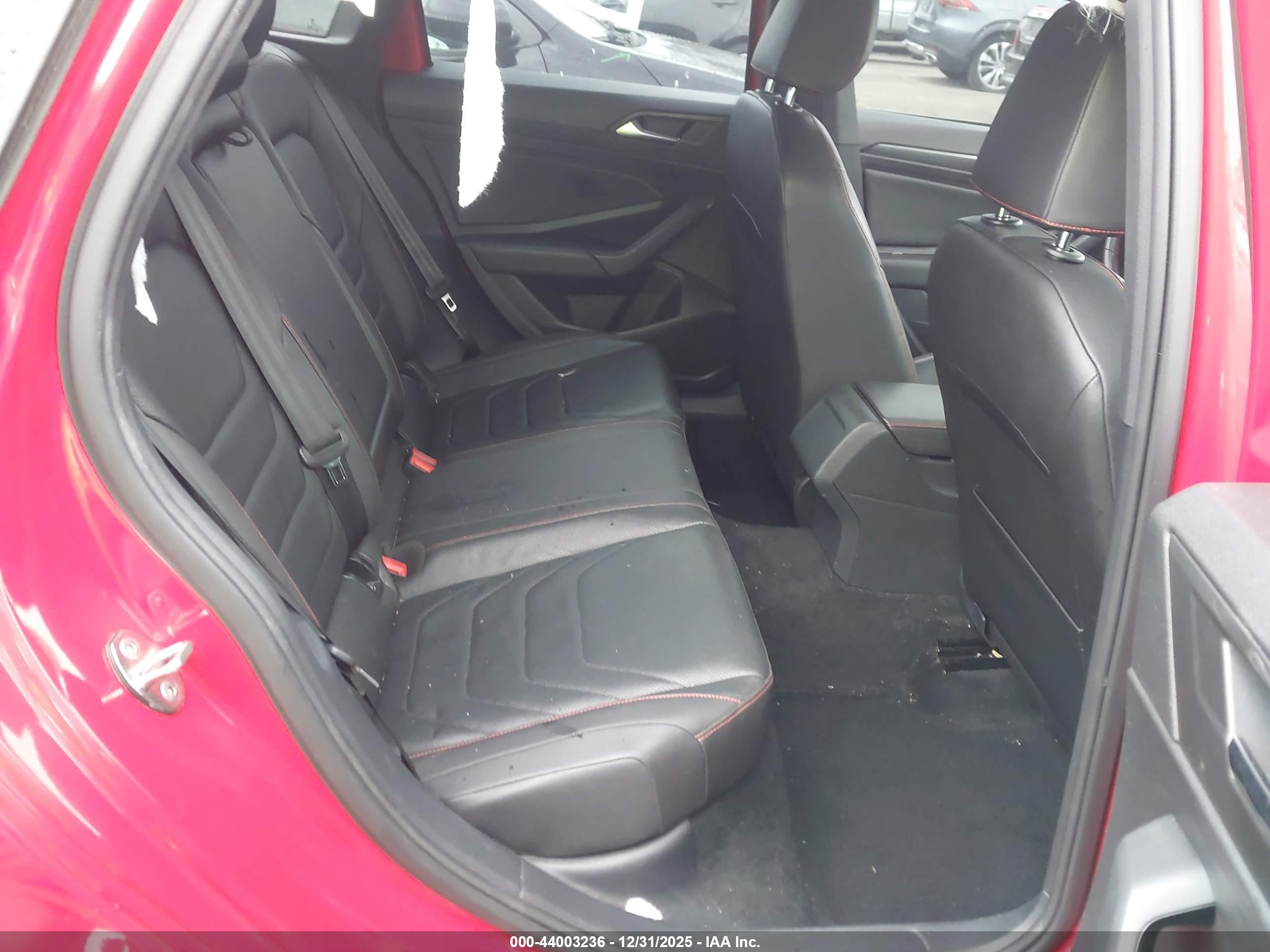 VOLKSWAGEN JETTA image 8