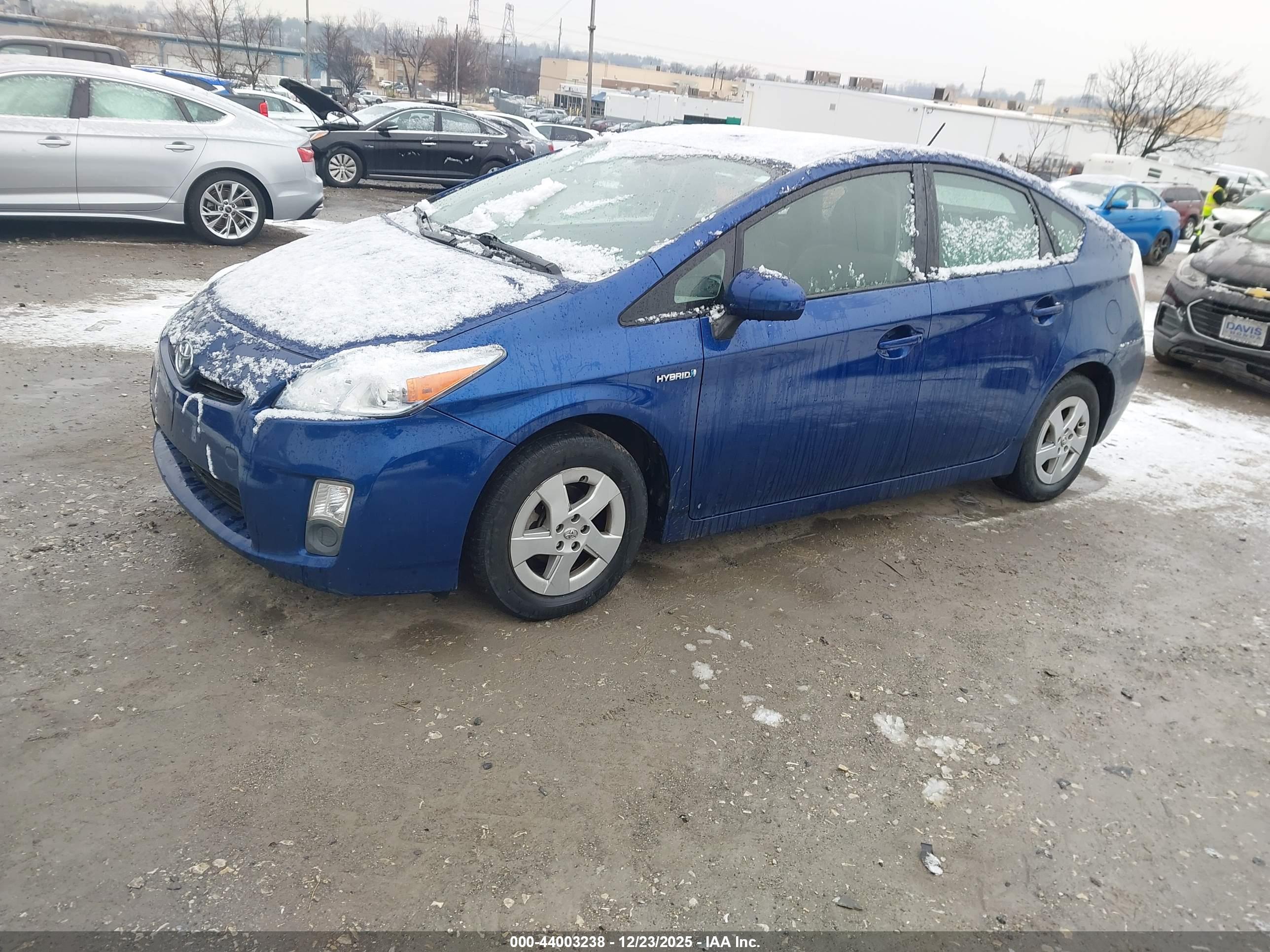 TOYOTA PRIUS image 2