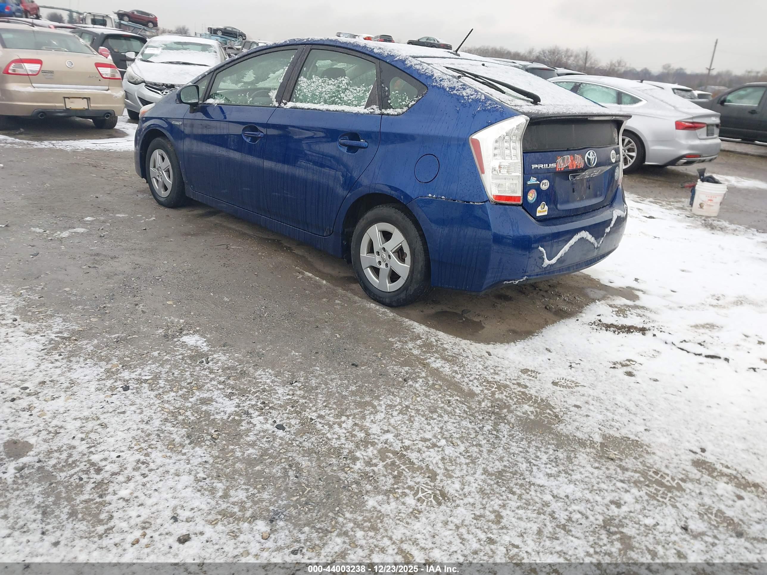 TOYOTA PRIUS image 3