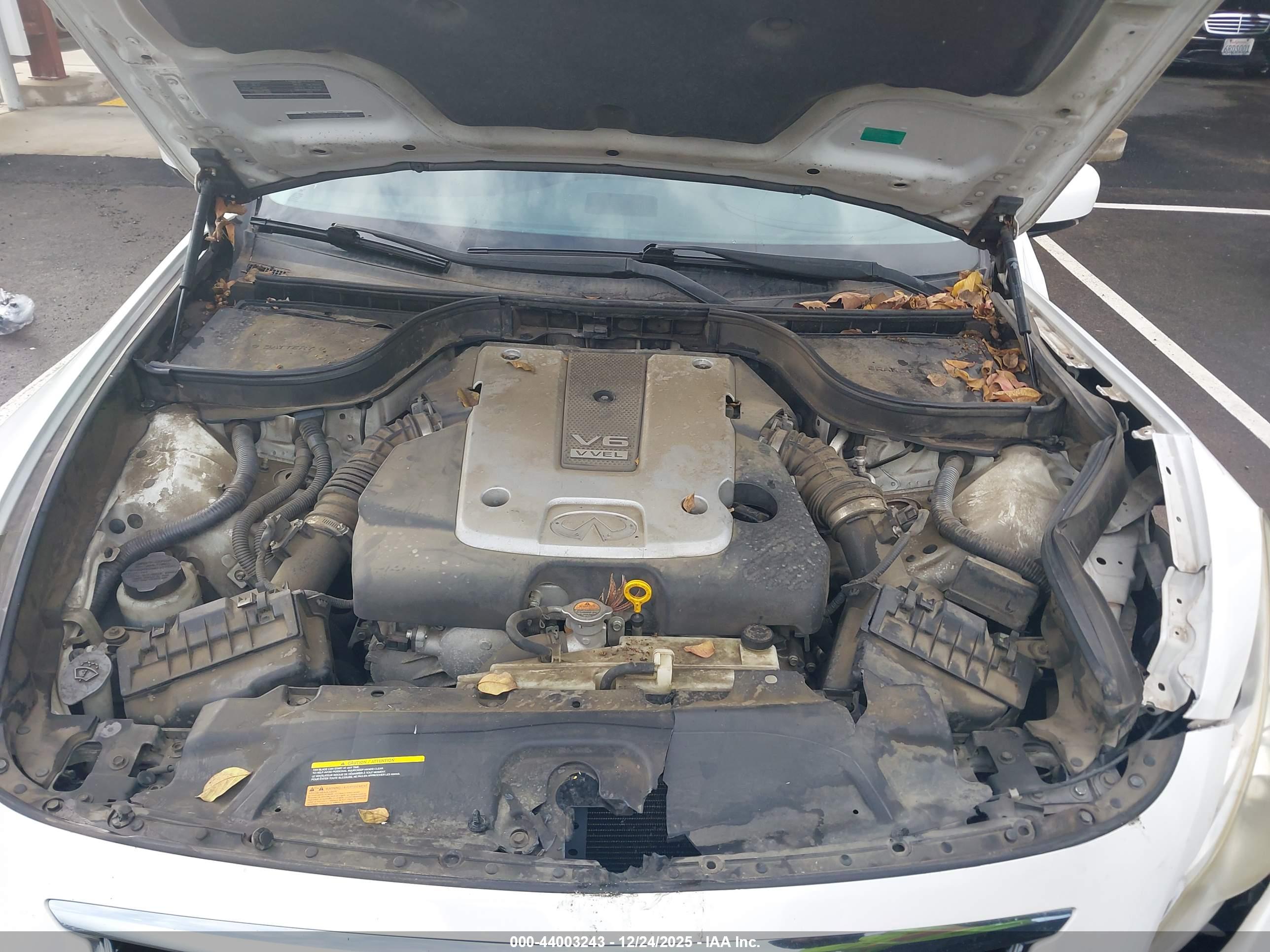 INFINITI G37 image 10