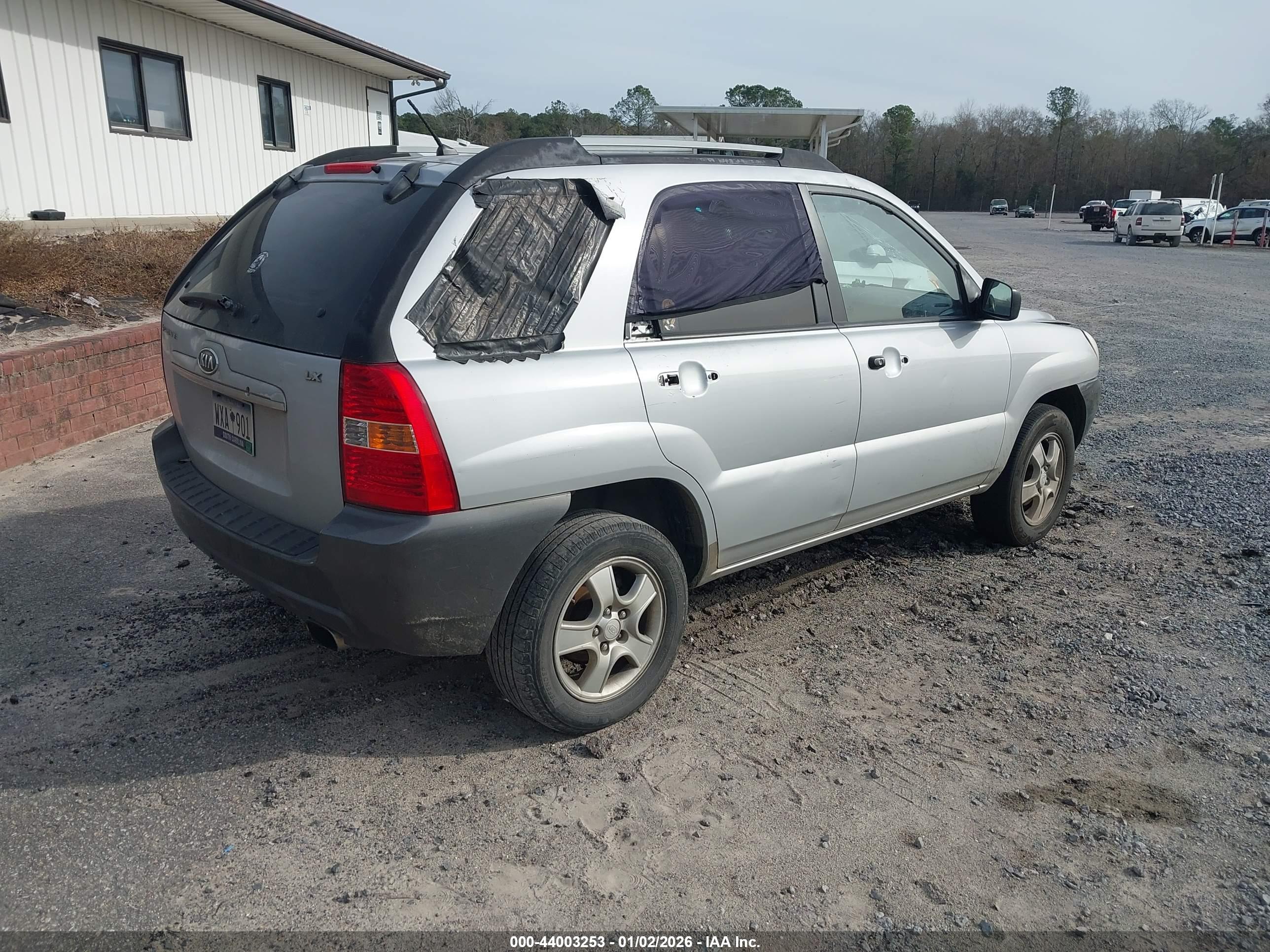 KIA SPORTAGE image 4