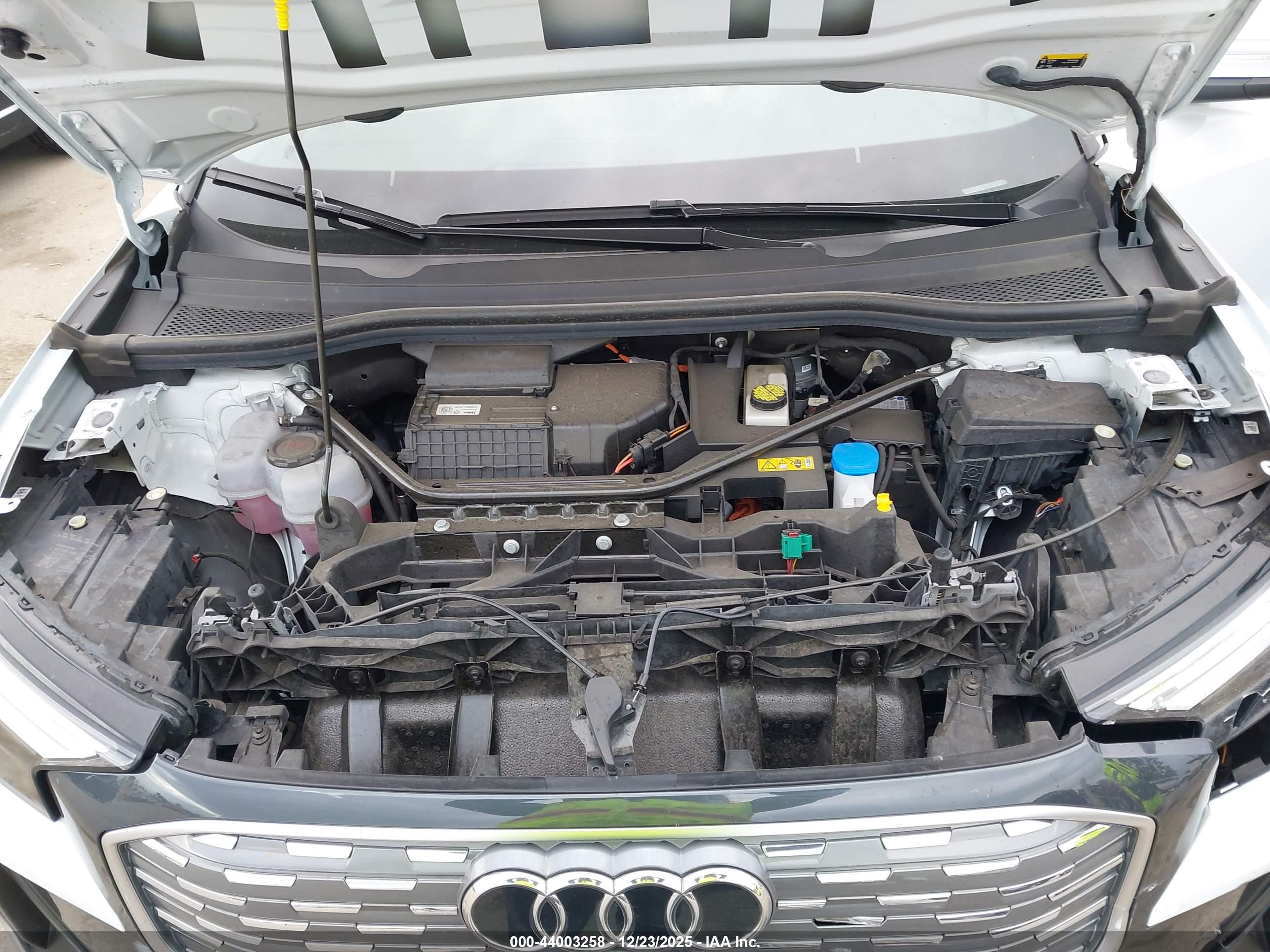 AUDI Q4 image 10