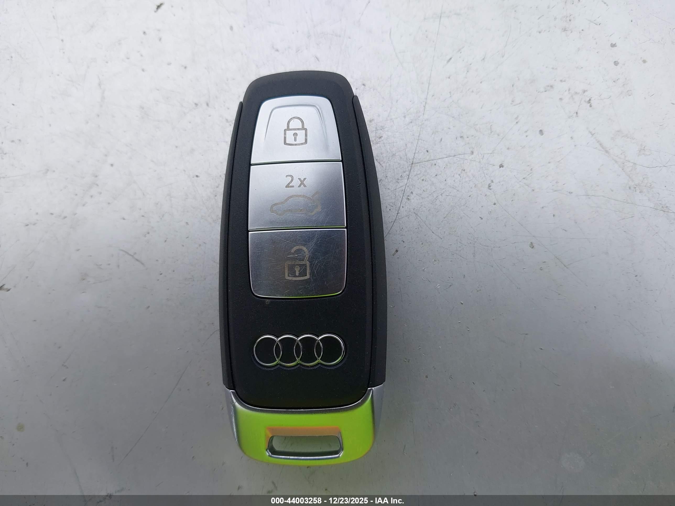 AUDI Q4 image 11
