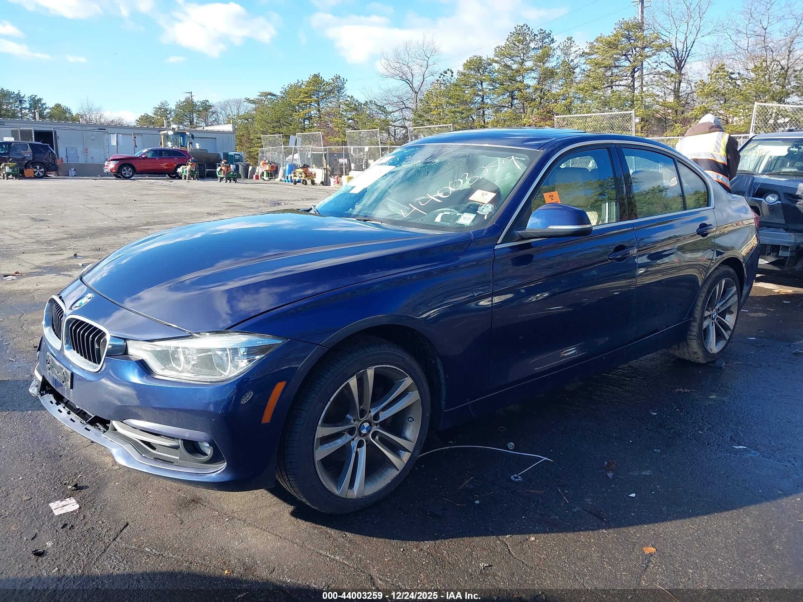 BMW 330I image 2