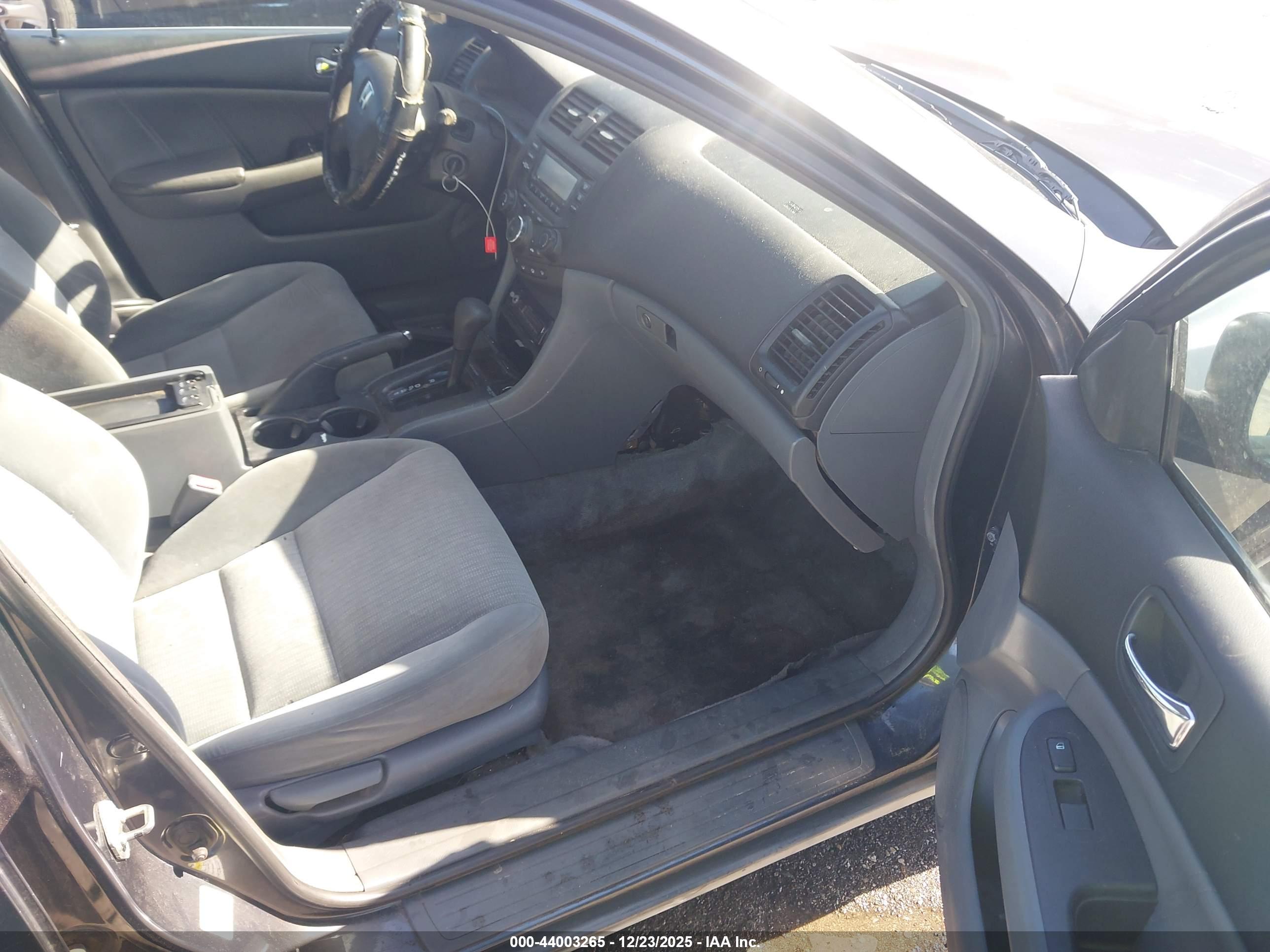 HONDA ACCORD image 5