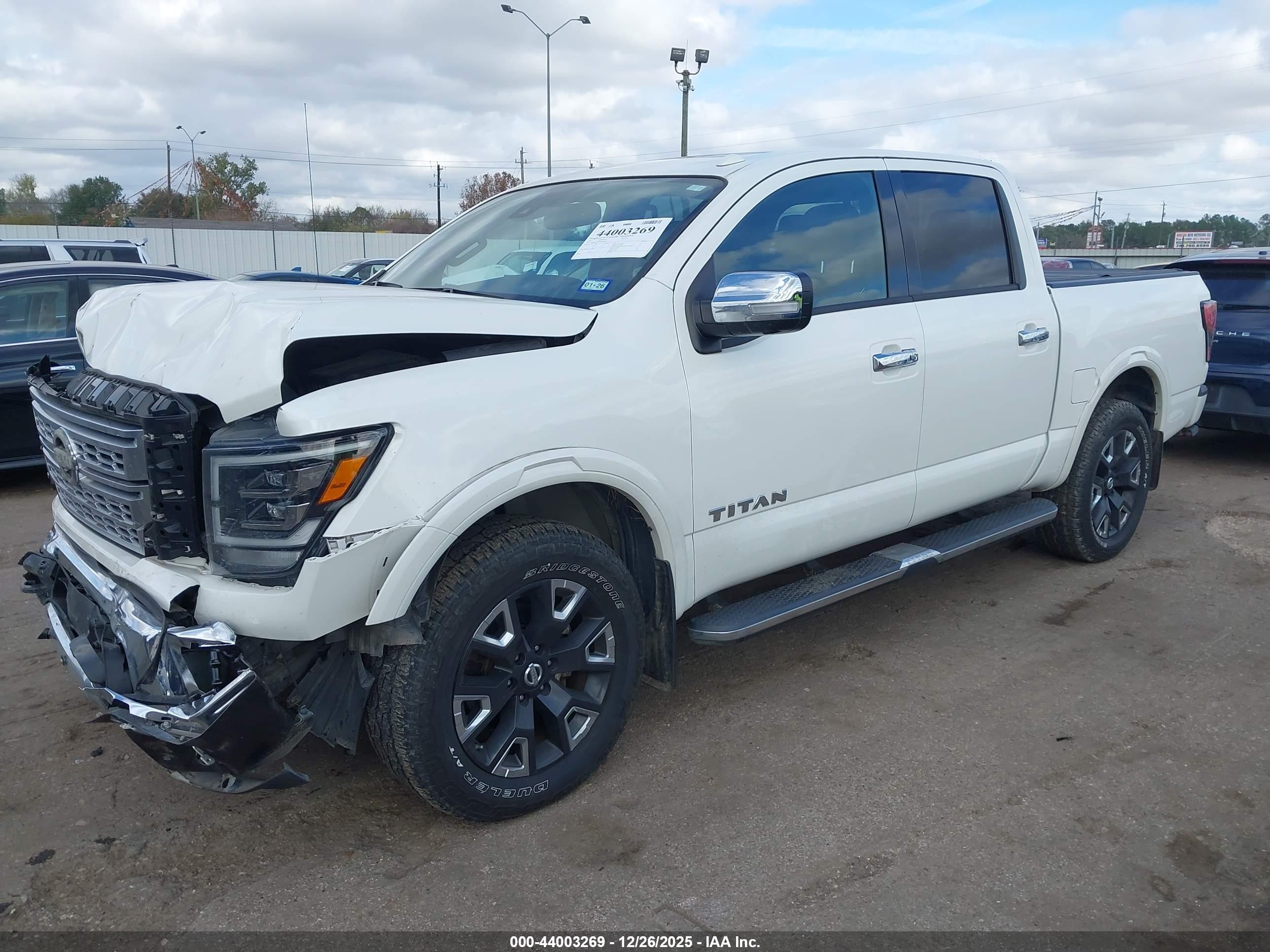 NISSAN TITAN image 2