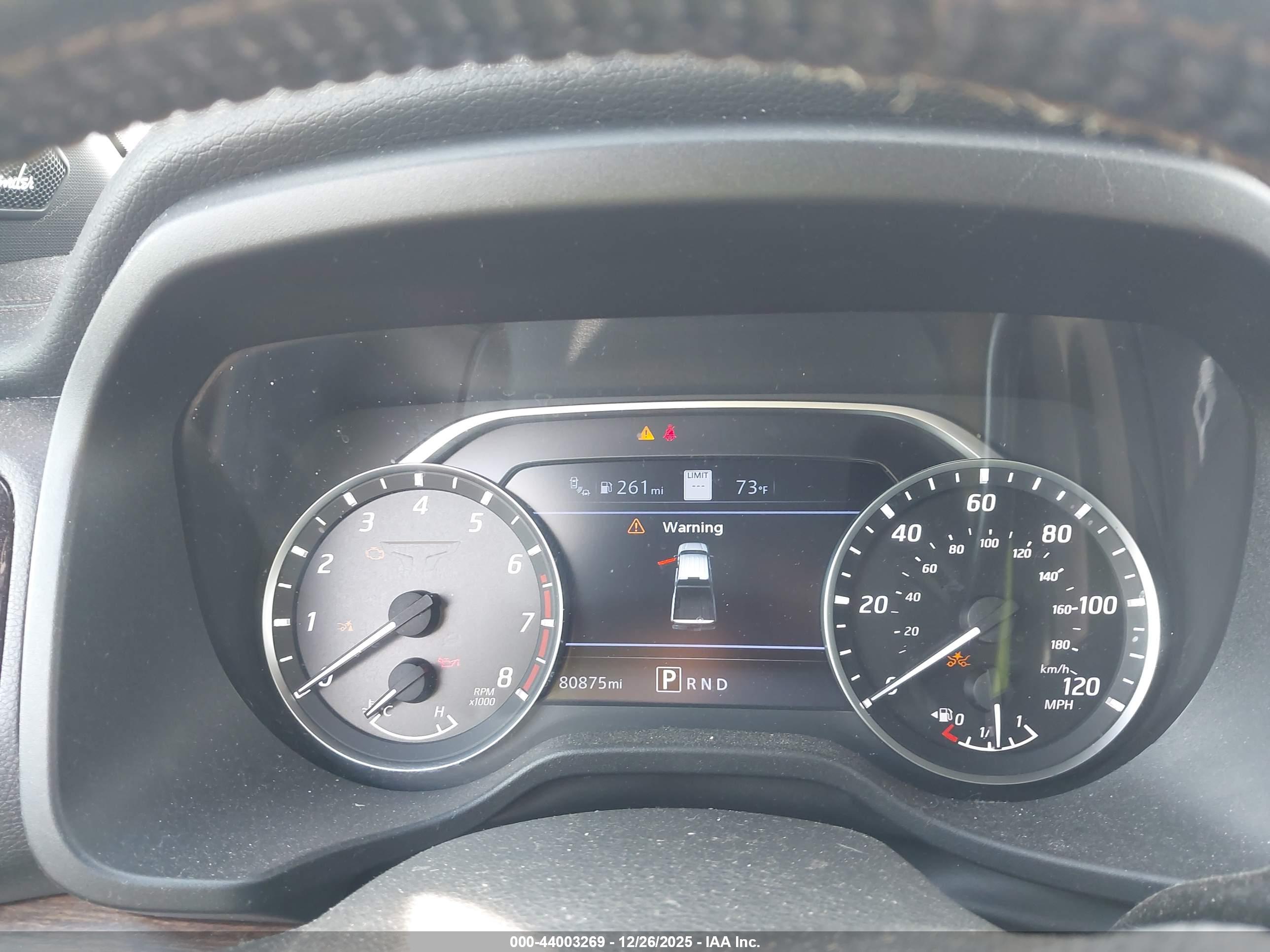NISSAN TITAN image 7