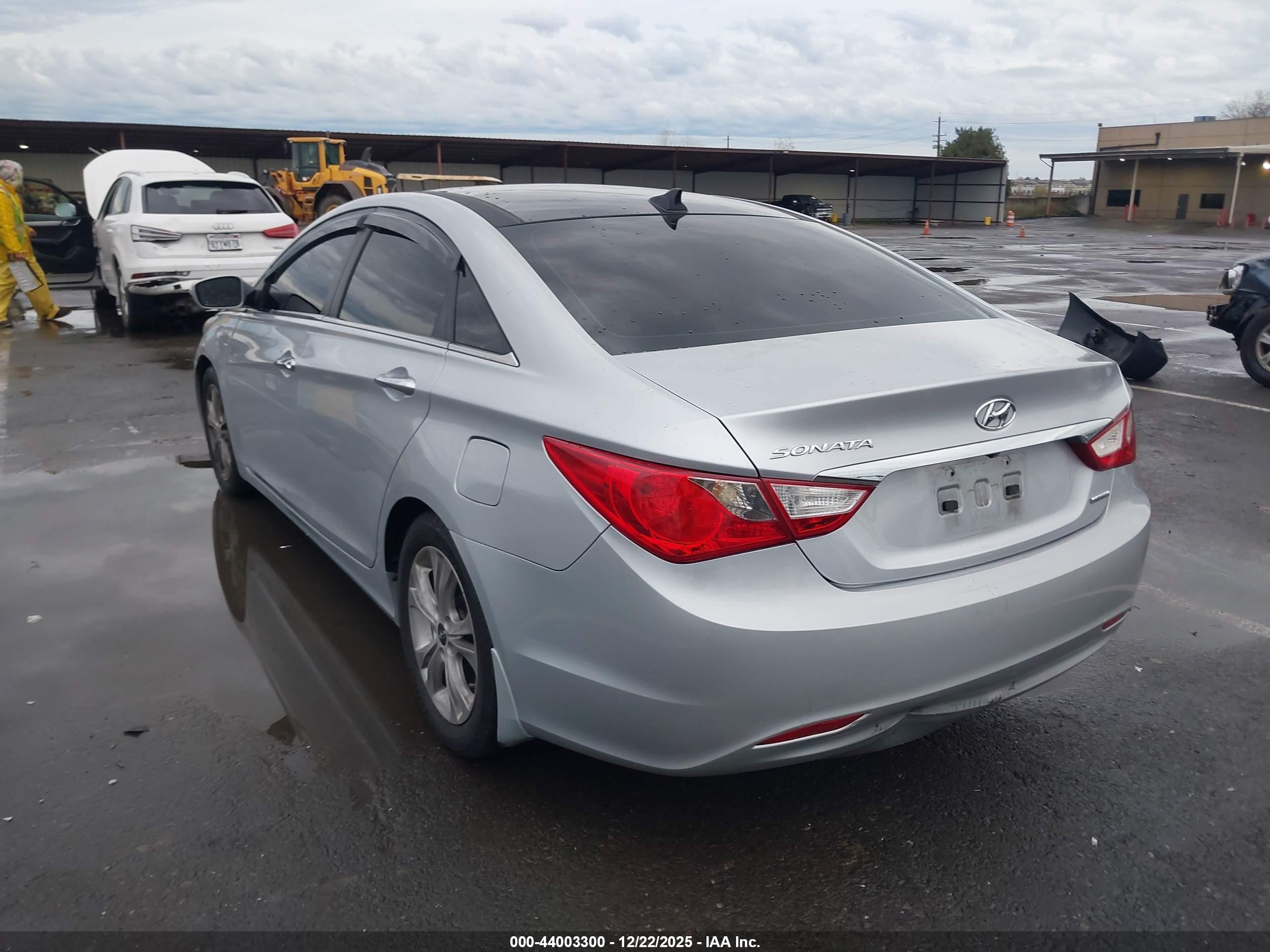 HYUNDAI SONATA image 3