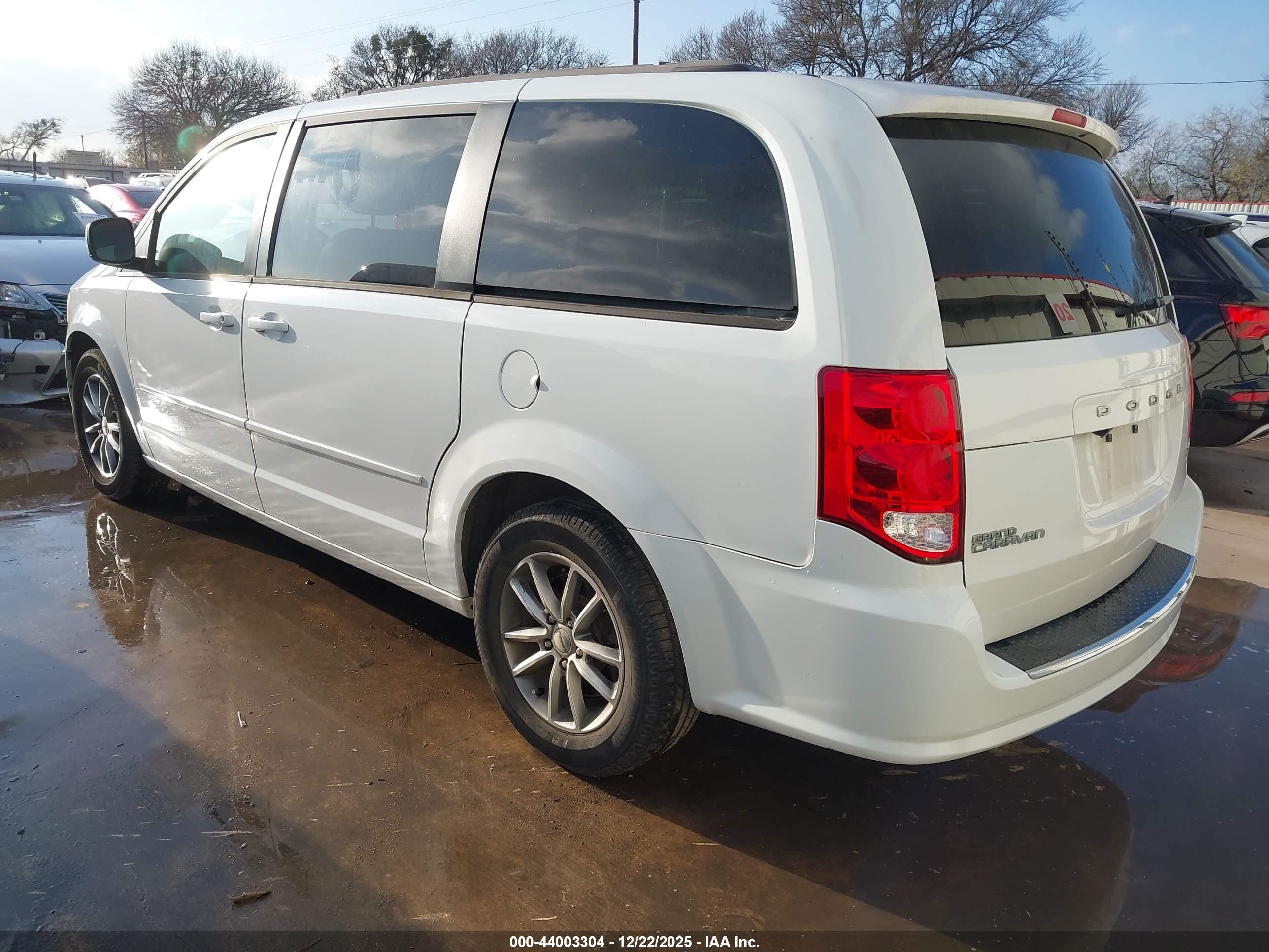 DODGE GRAND image 3