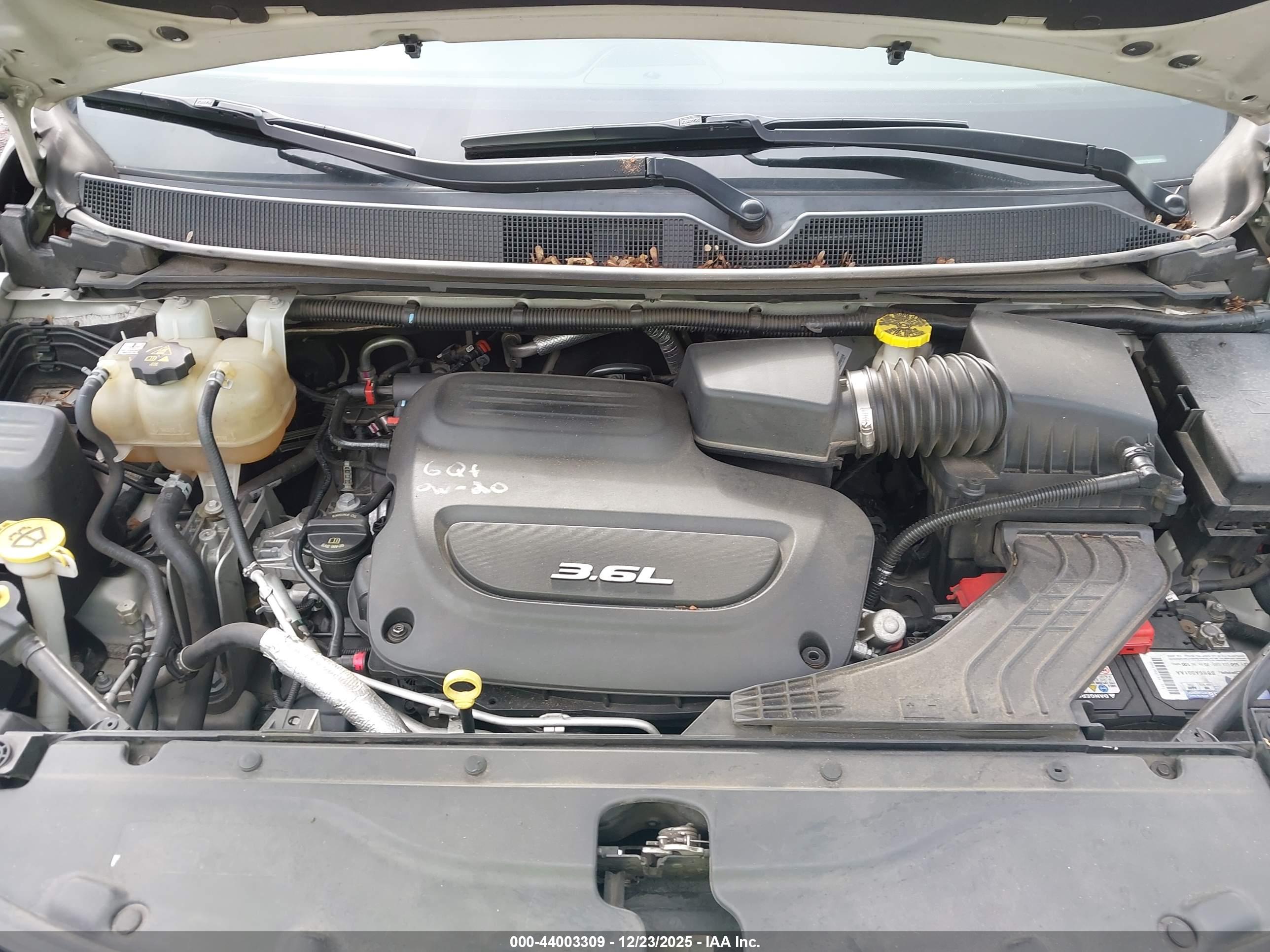 CHRYSLER PACIFICA image 10