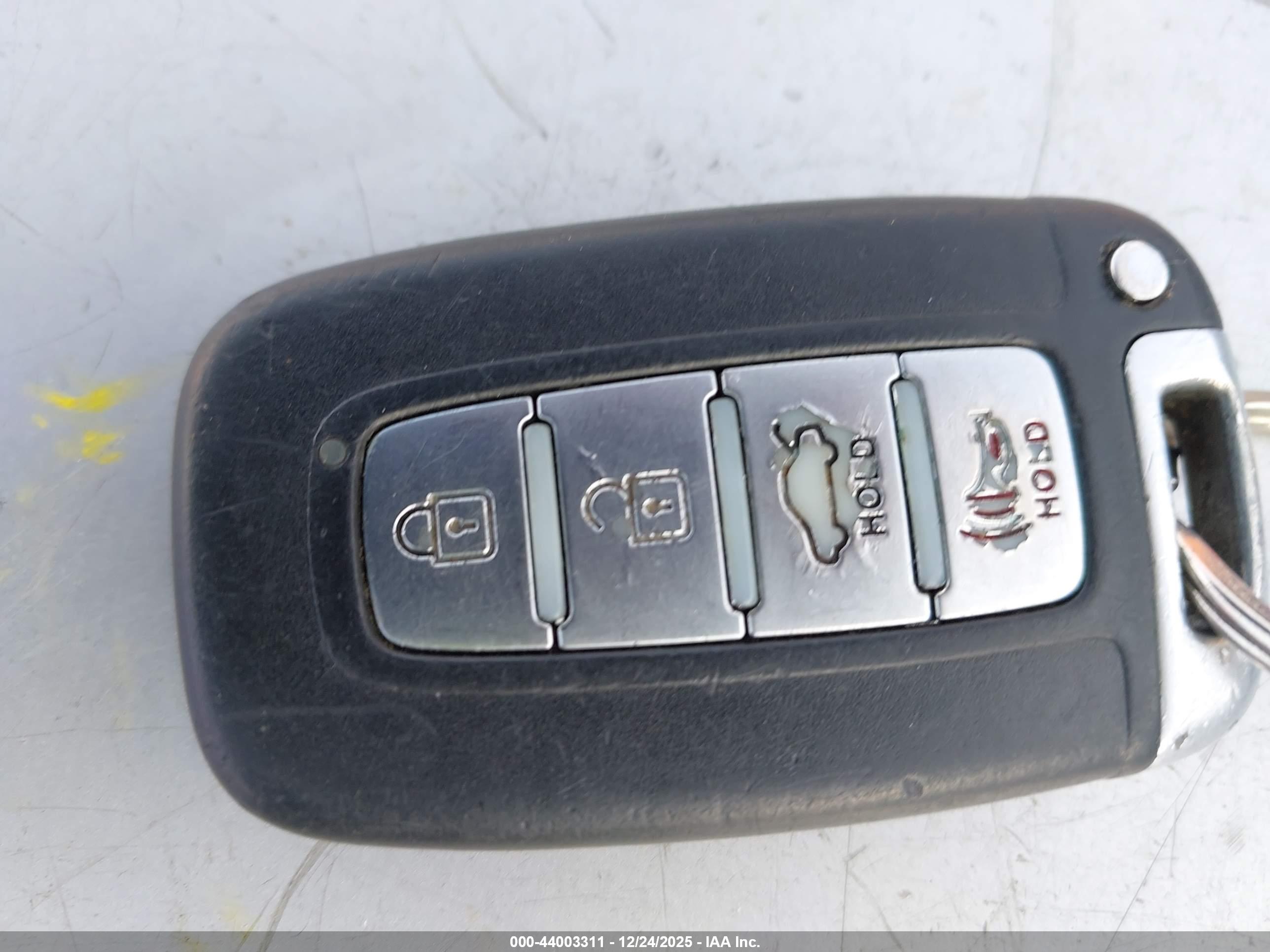 HYUNDAI SONATA image 11