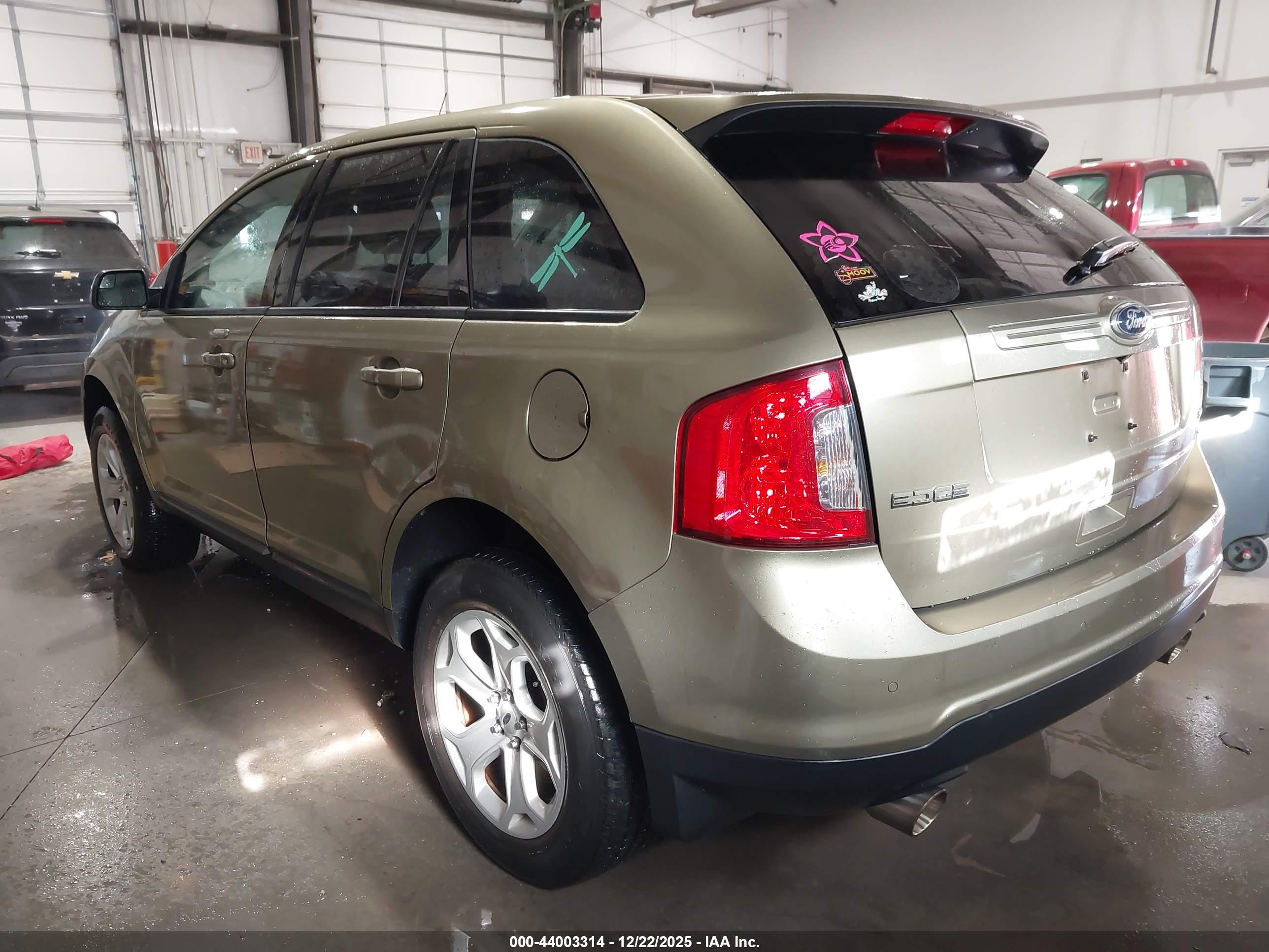 FORD EDGE image 3