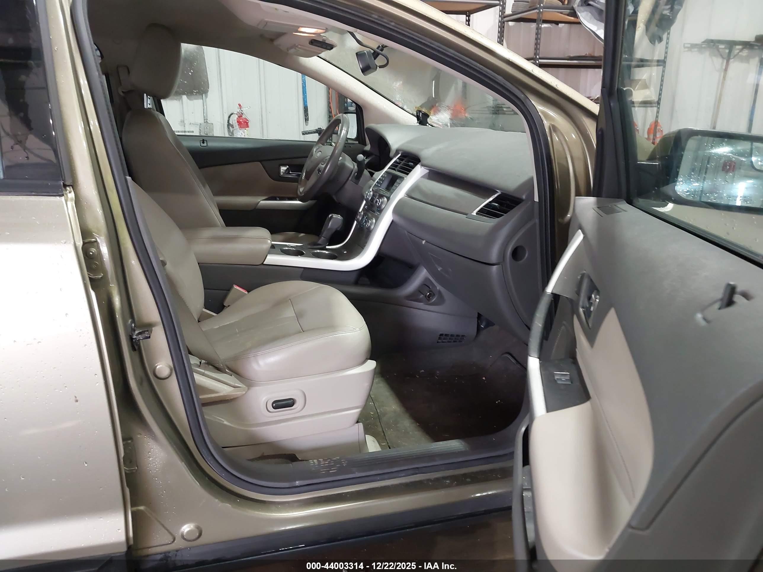 FORD EDGE image 5