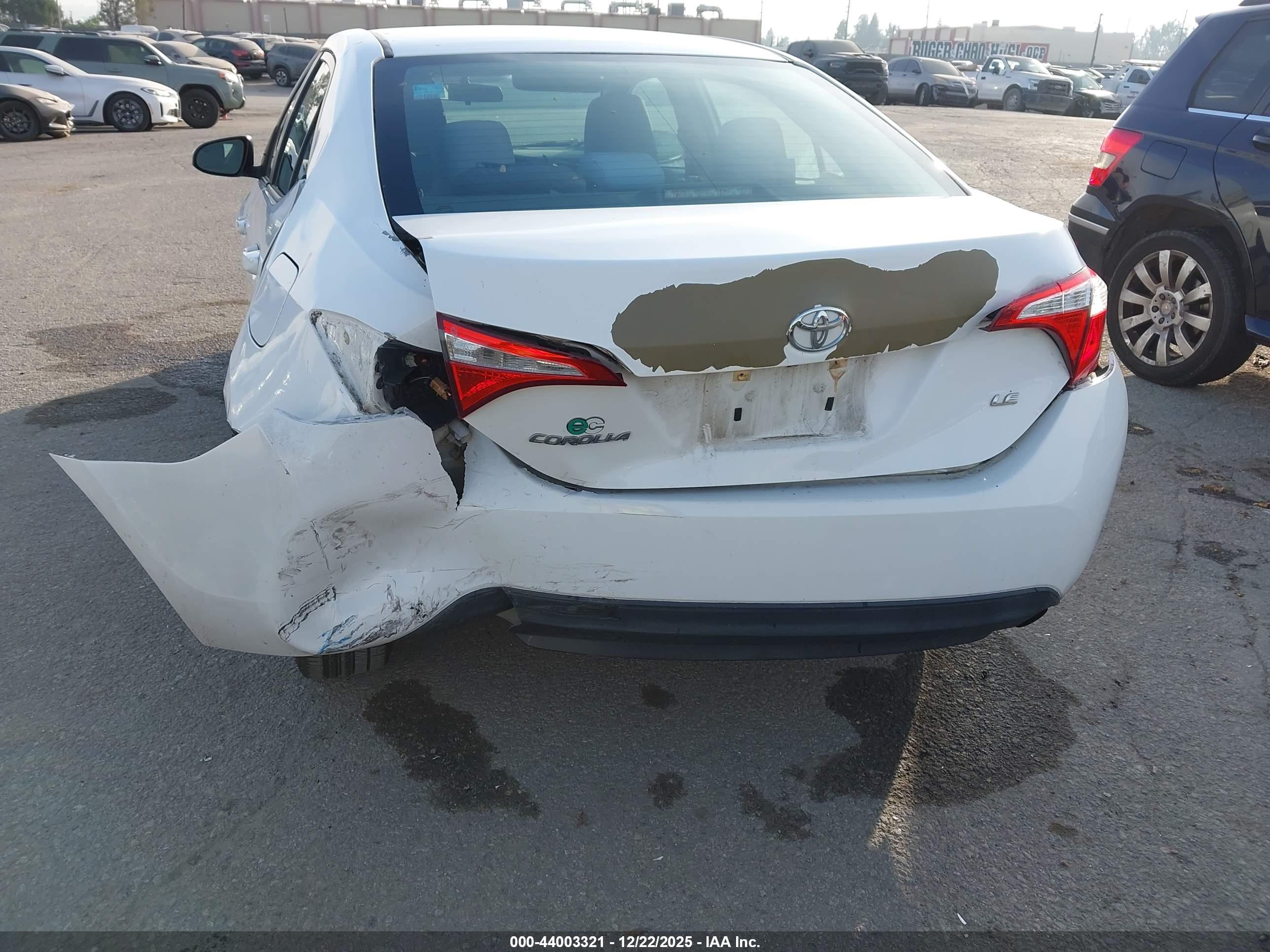 TOYOTA COROLLA image 6