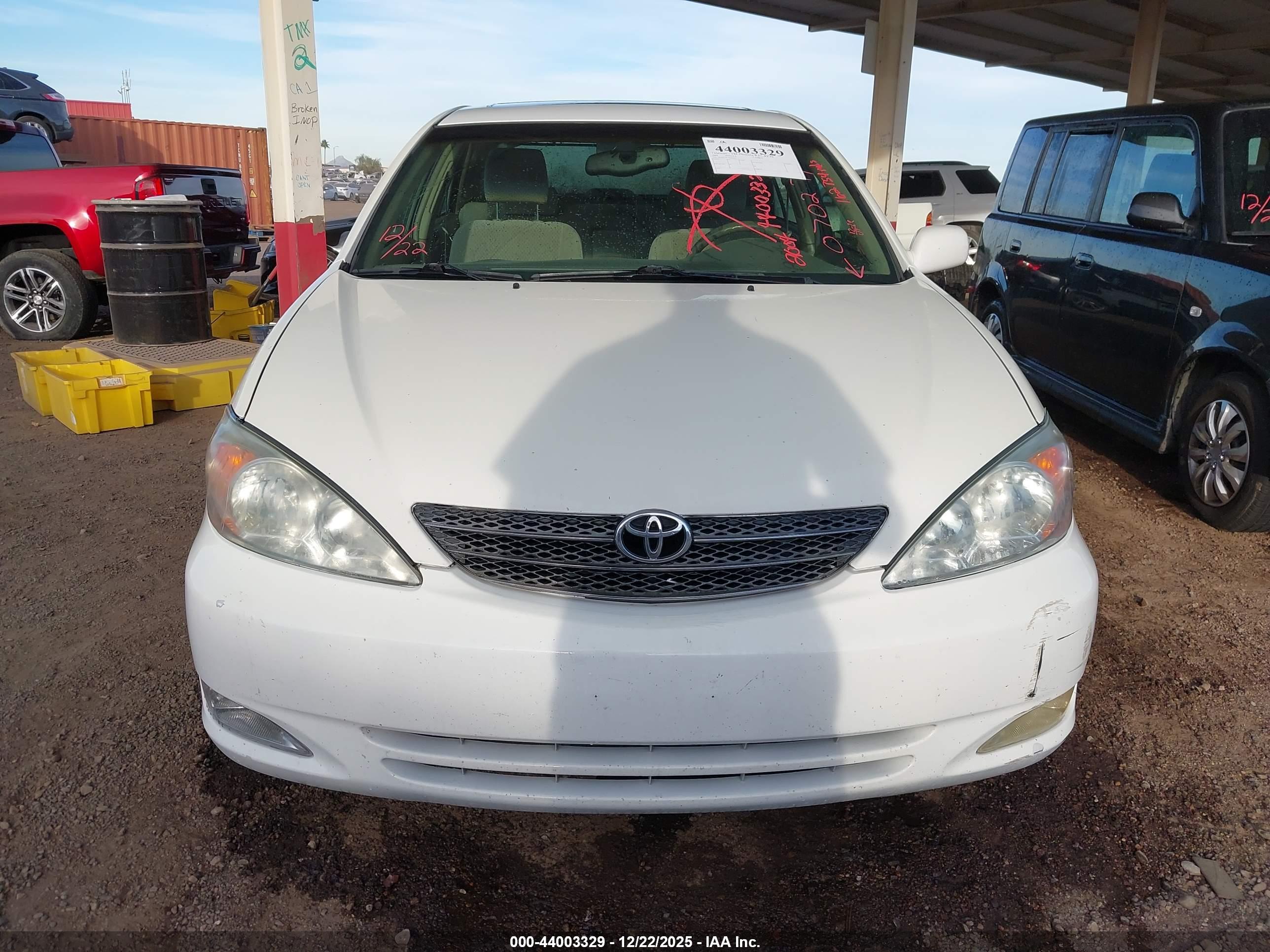 TOYOTA CAMRY image 6