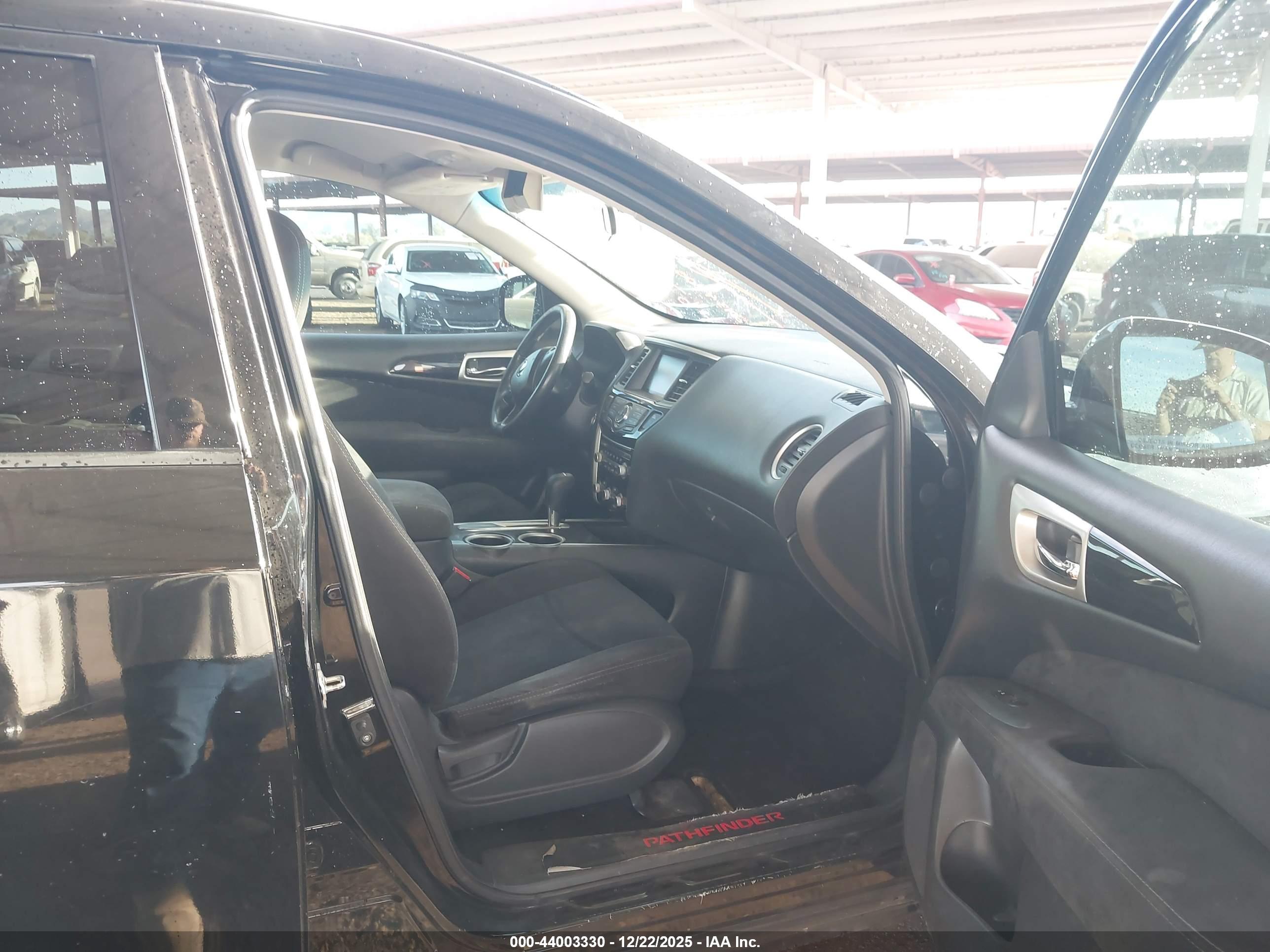 NISSAN PATHFINDER image 5