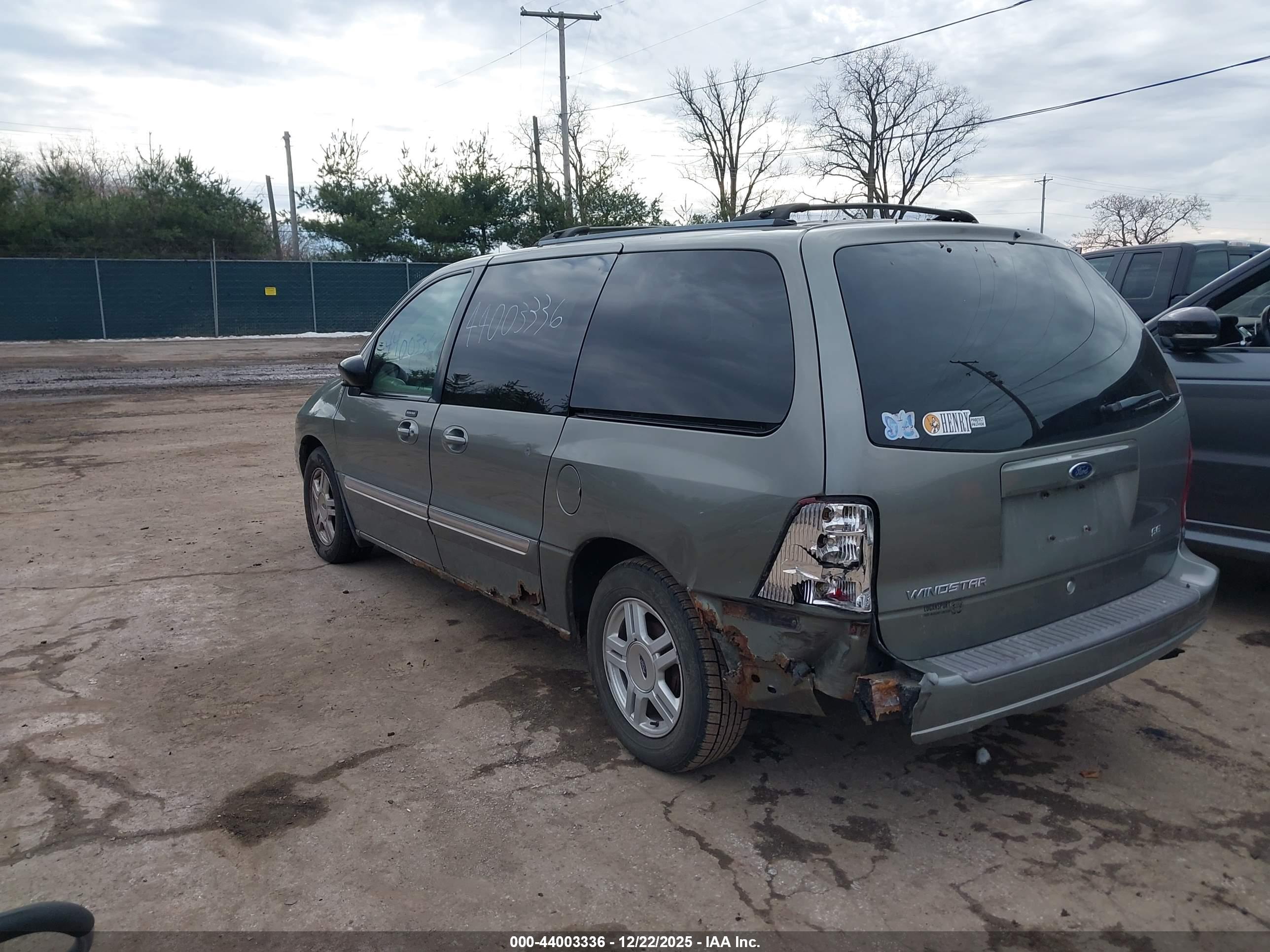FORD WINDSTAR image 3