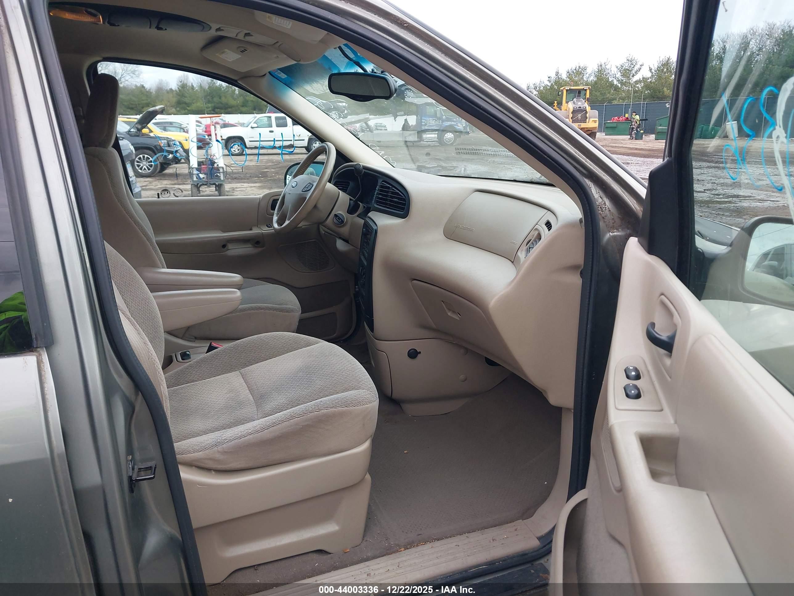 FORD WINDSTAR image 5