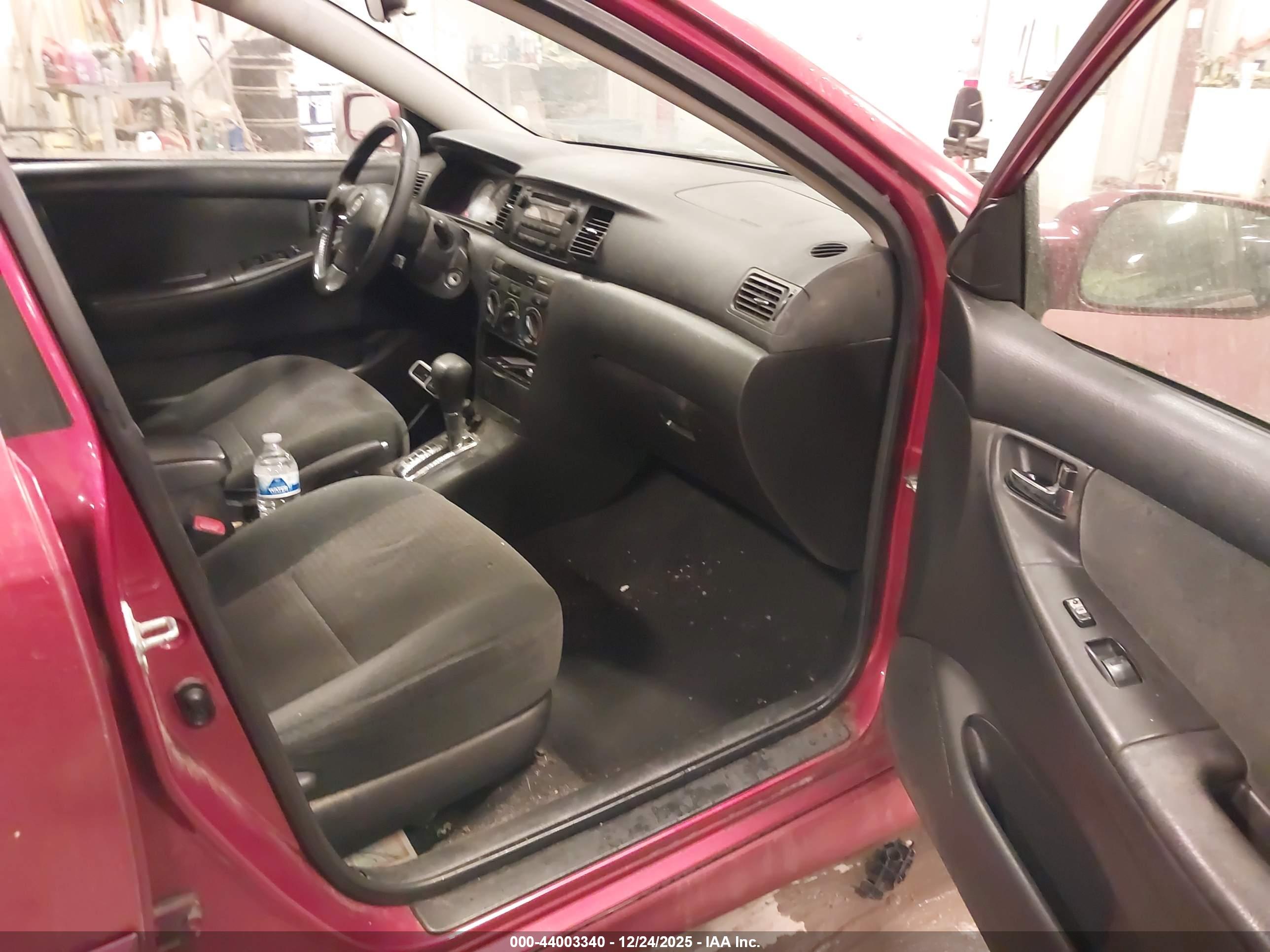 TOYOTA COROLLA image 5