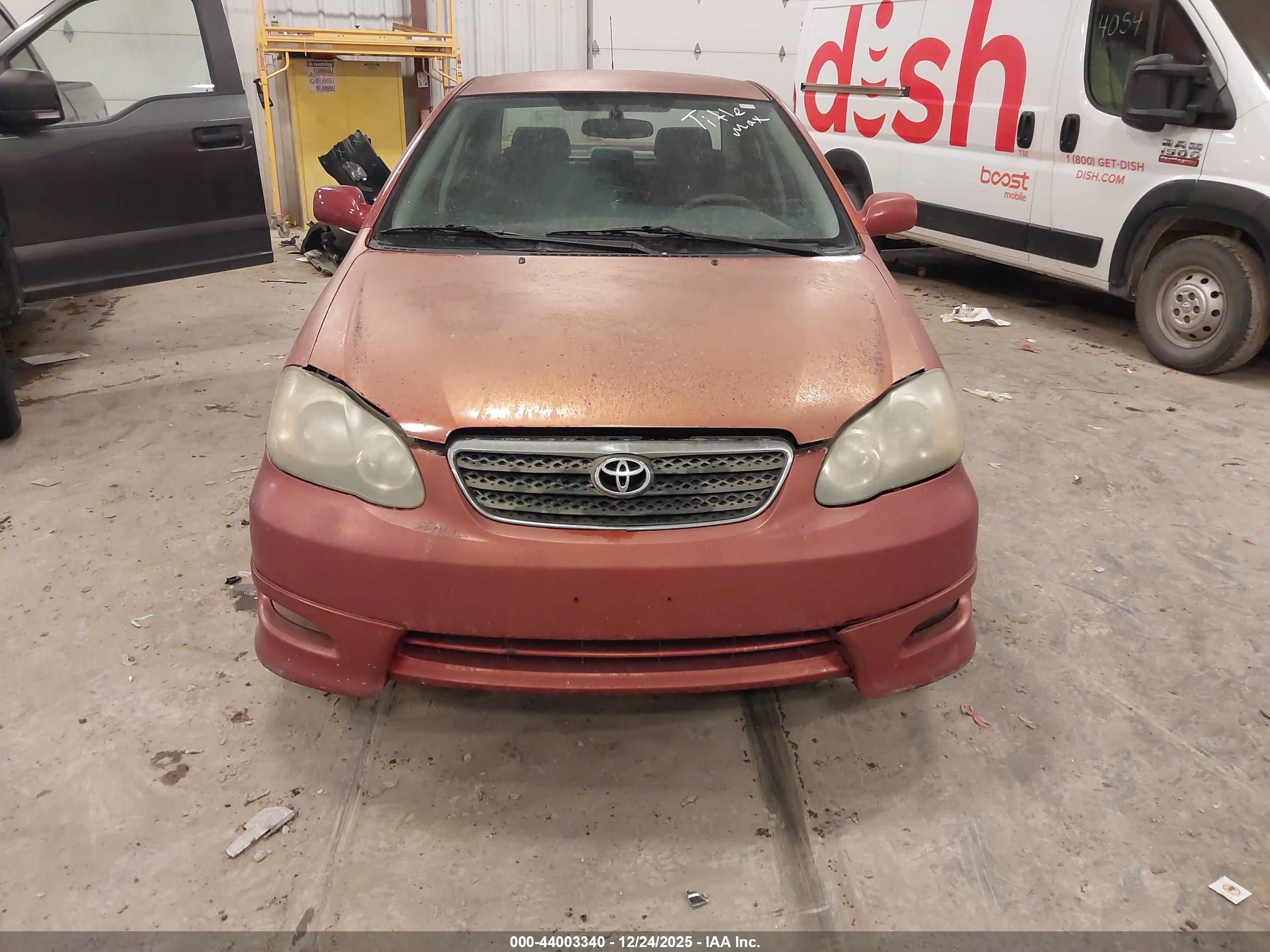 TOYOTA COROLLA image 6