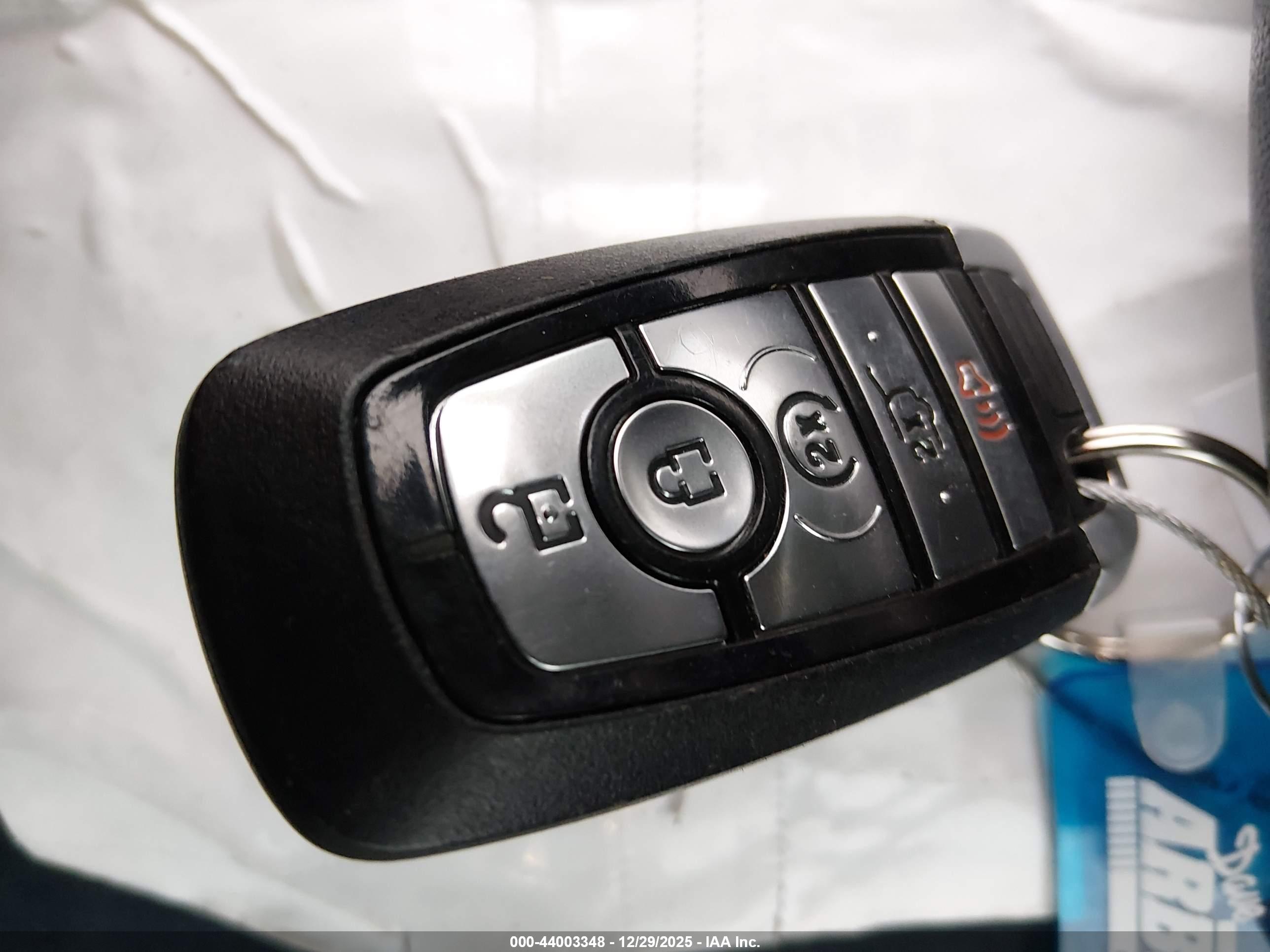 FORD ESCAPE image 11