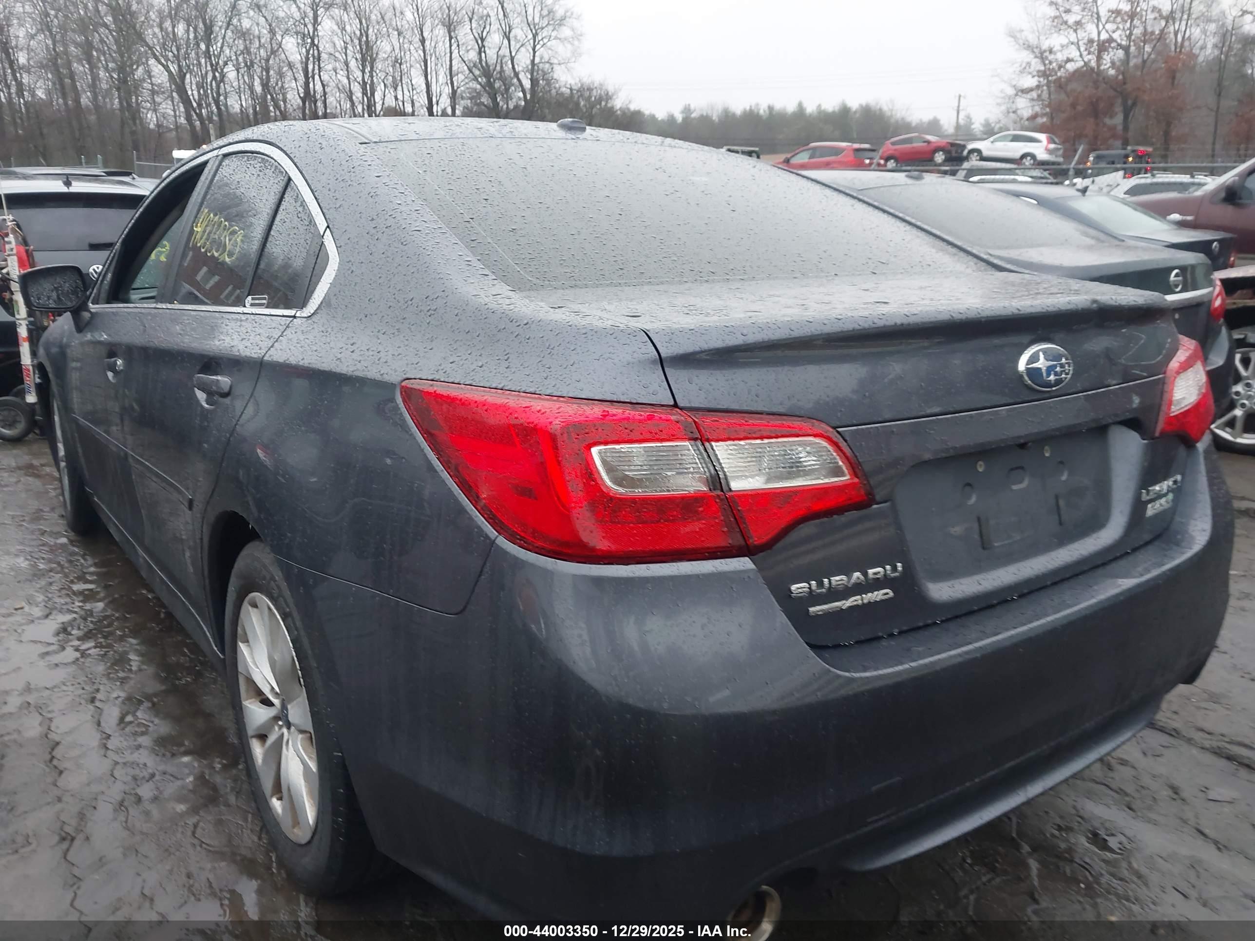 SUBARU LEGACY image 3