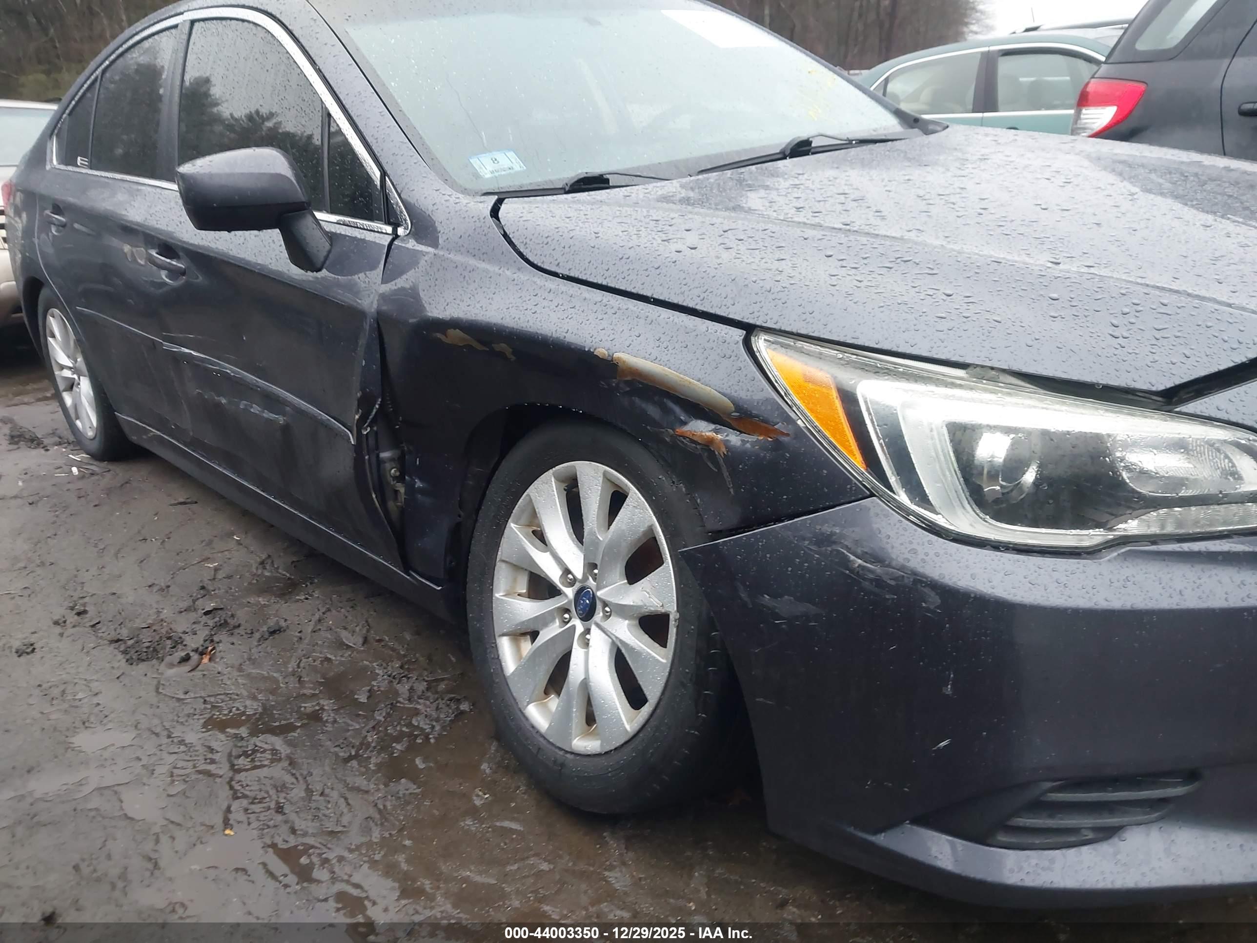 SUBARU LEGACY image 6