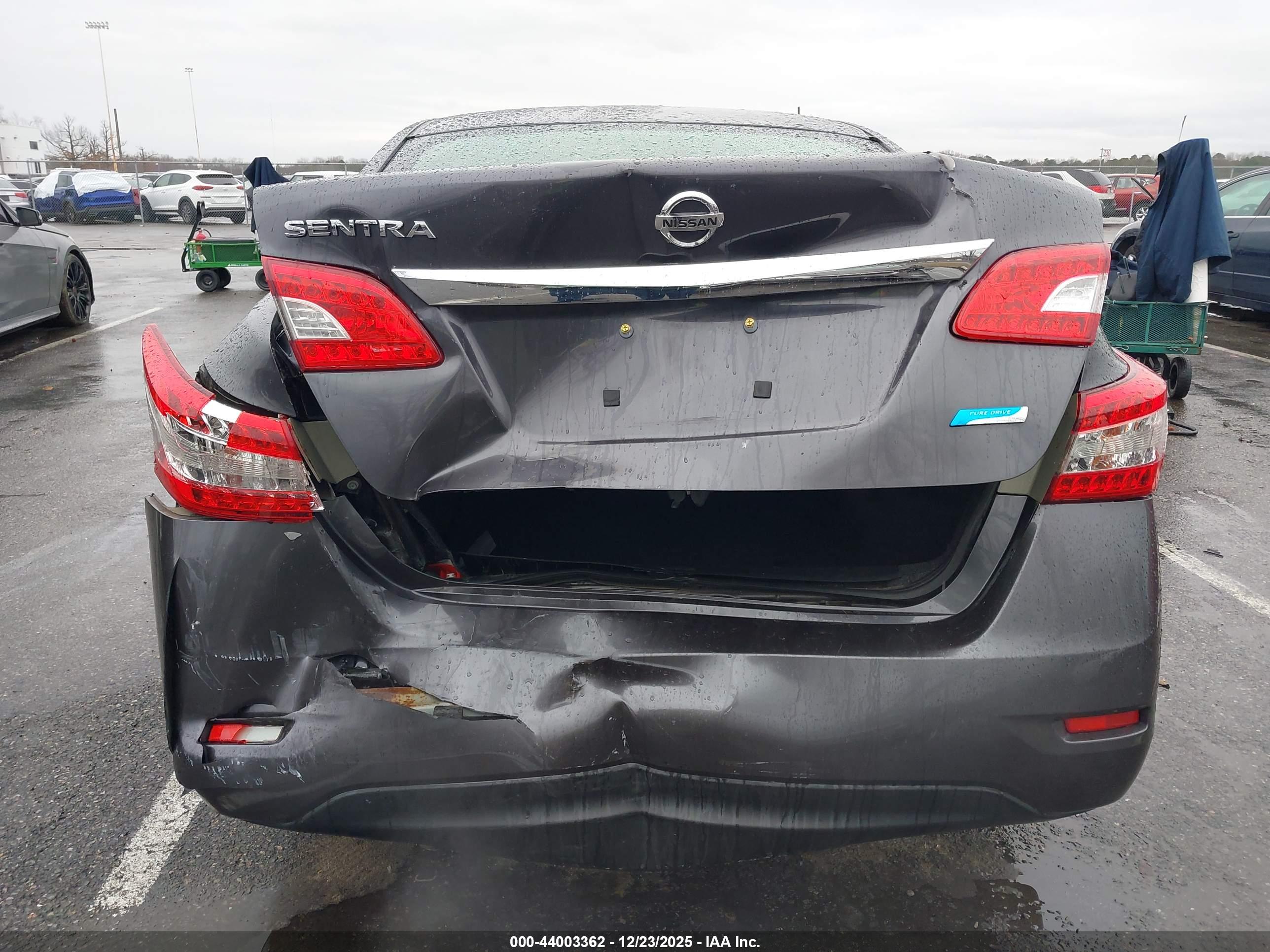 NISSAN SENTRA image 6